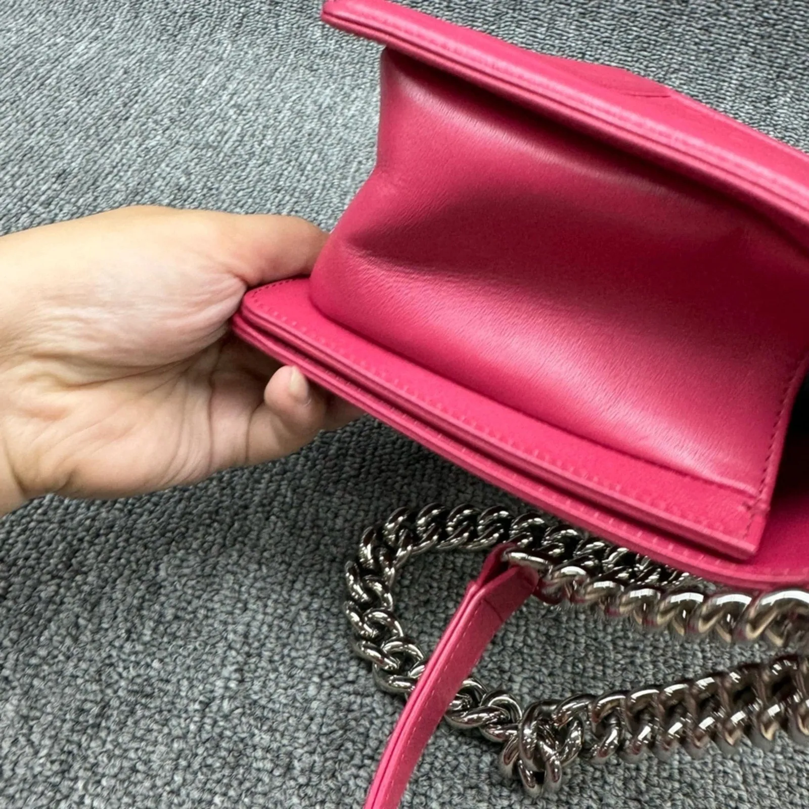 100%  Authentic CHANEL Boy Leather Shoulder Bag