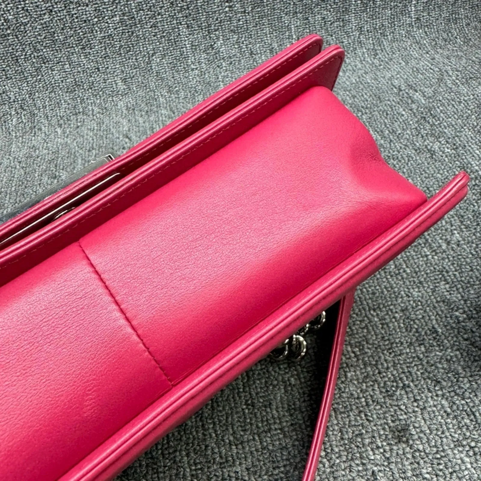 100%  Authentic CHANEL Boy Leather Shoulder Bag