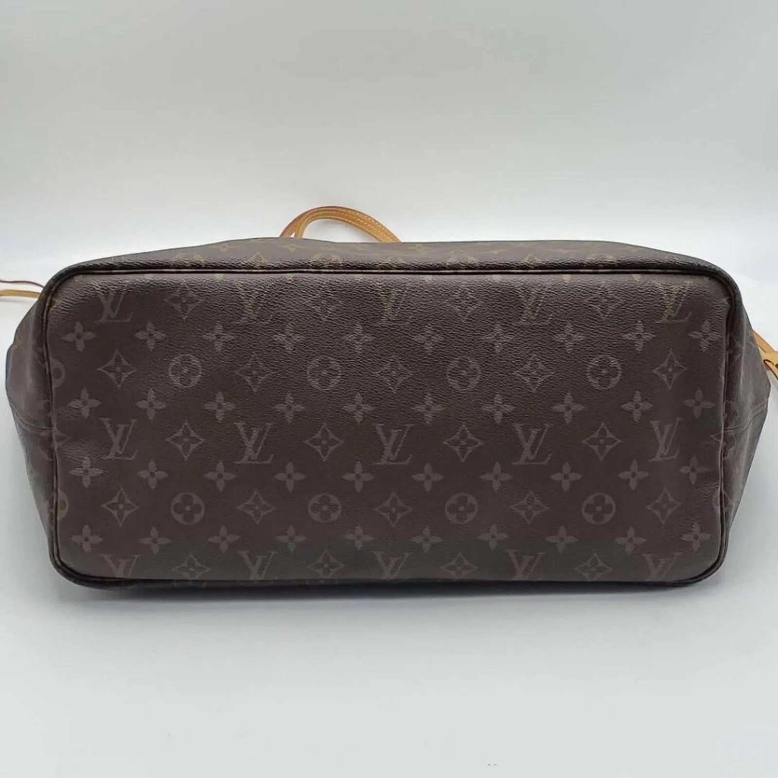 100% Authentic Louis Vuitton Neverfull GM Brown Monogram Canvas Shoulder Bag