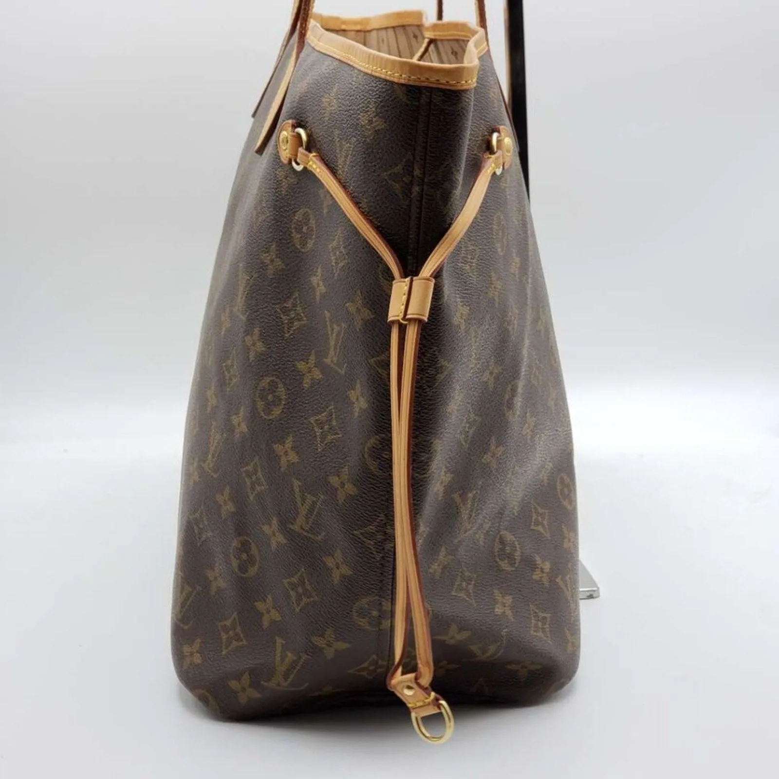 100% Authentic Louis Vuitton Neverfull GM Brown Monogram Canvas Shoulder Bag
