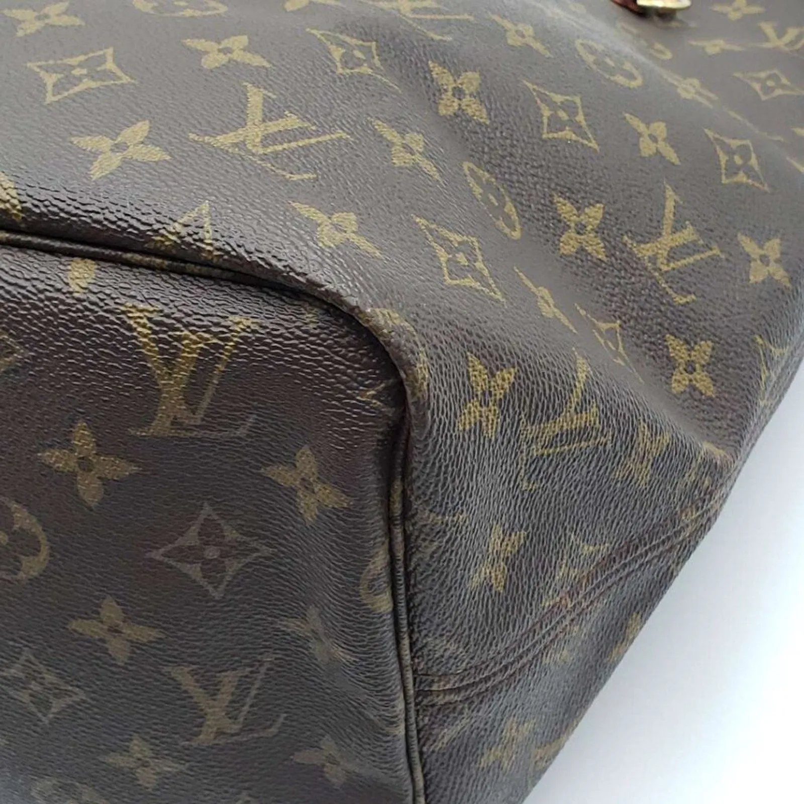 100% Authentic Louis Vuitton Neverfull GM Brown Monogram Canvas Shoulder Bag