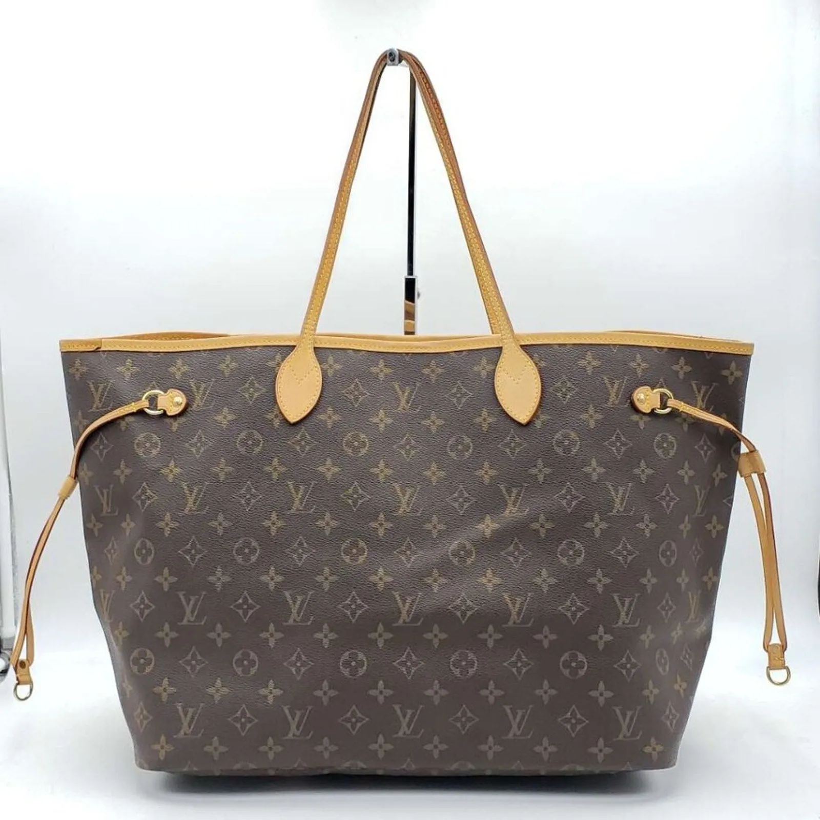 100% Authentic Louis Vuitton Neverfull GM Brown Monogram Canvas Shoulder Bag