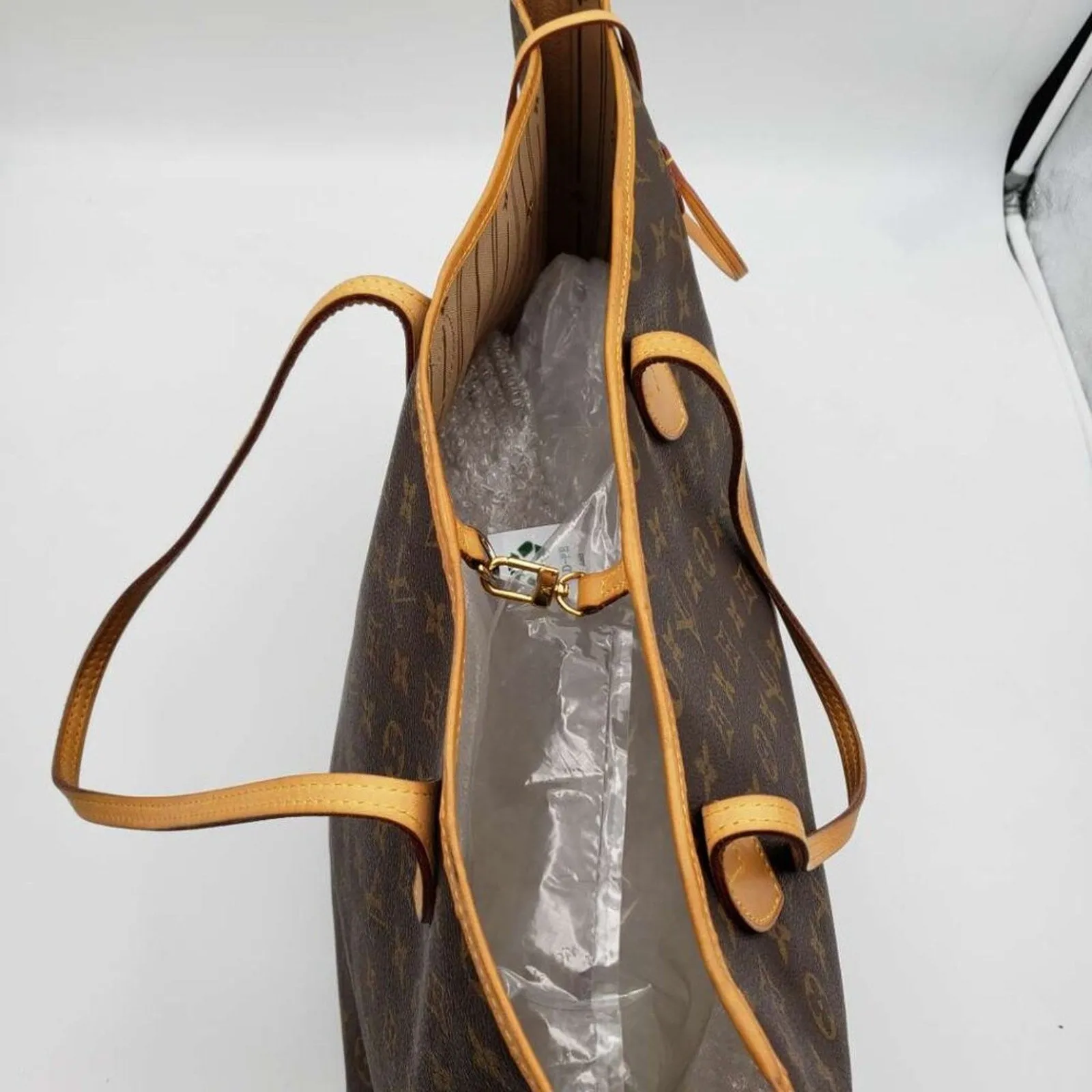 100% Authentic Louis Vuitton Neverfull GM Brown Monogram Canvas Shoulder Bag
