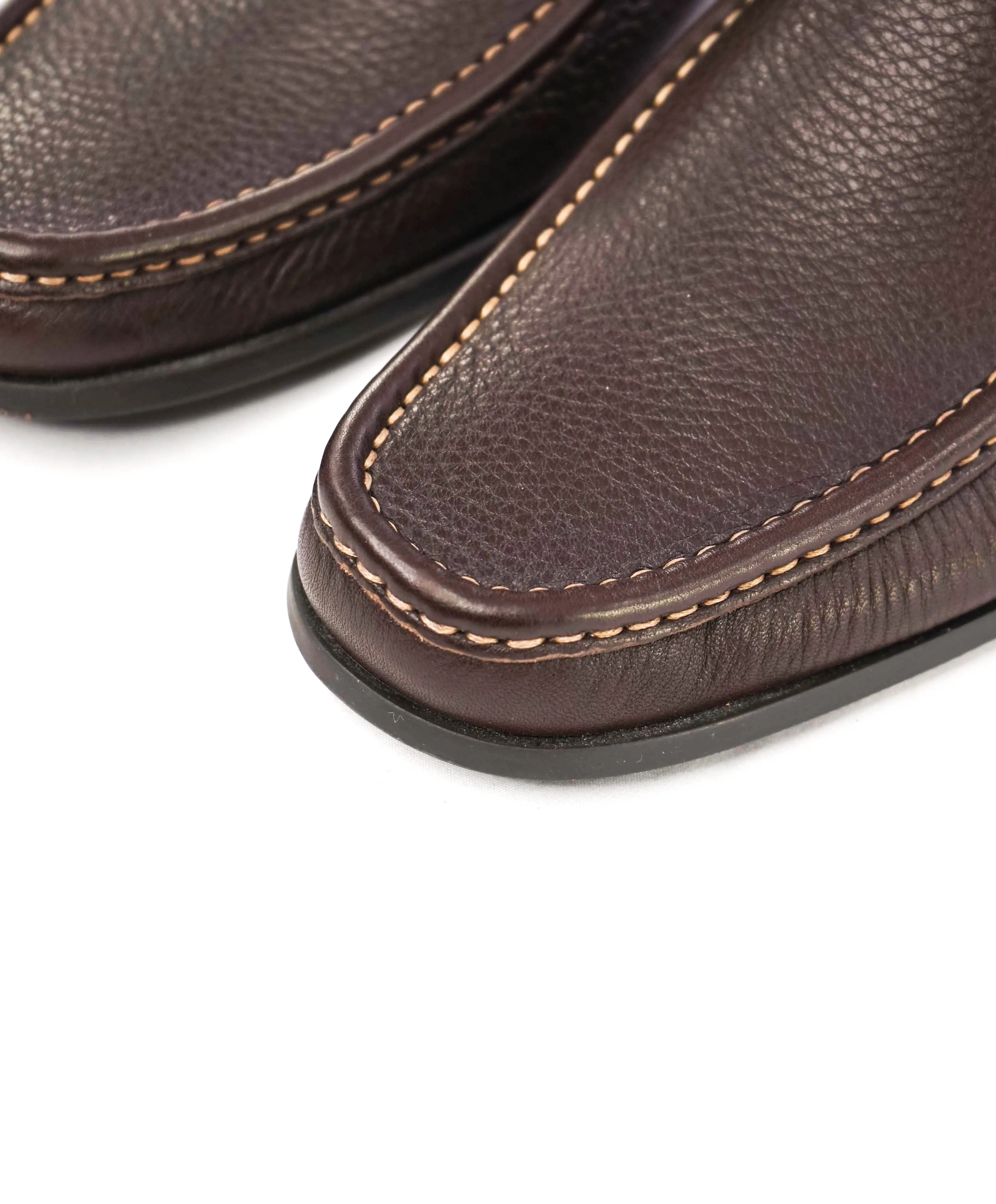 $850 SALVATORE FERRAGAMO - “Magnifico” Brown Leather Slip-On Loafer - 9.5 D