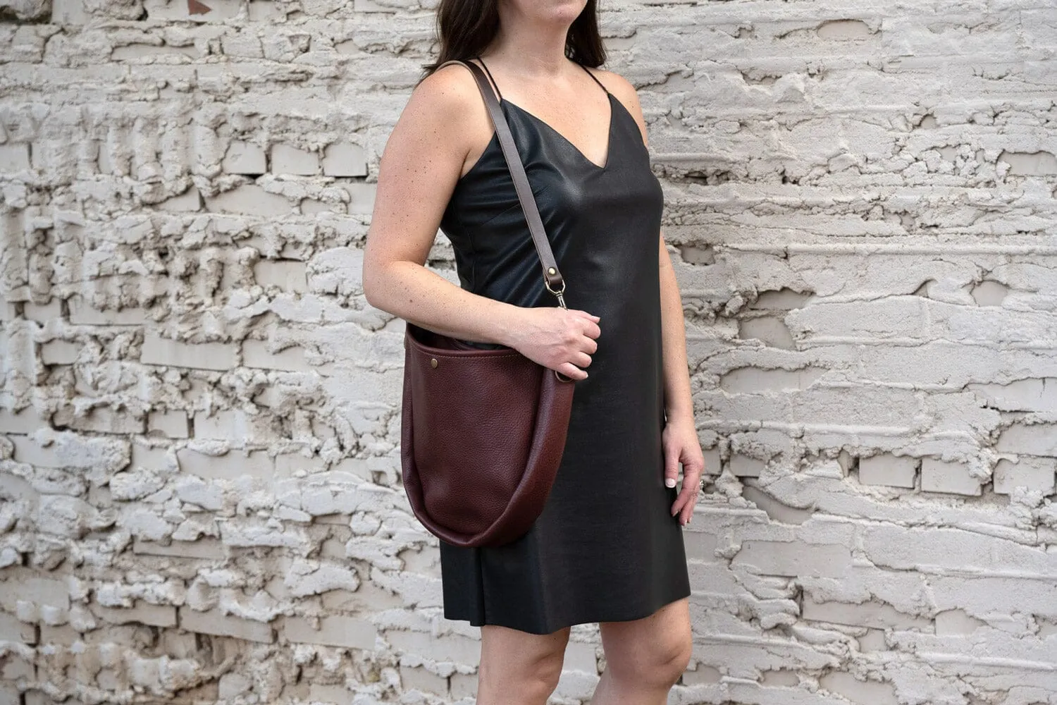 CELESTE LEATHER HOBO BAG - MERLOT