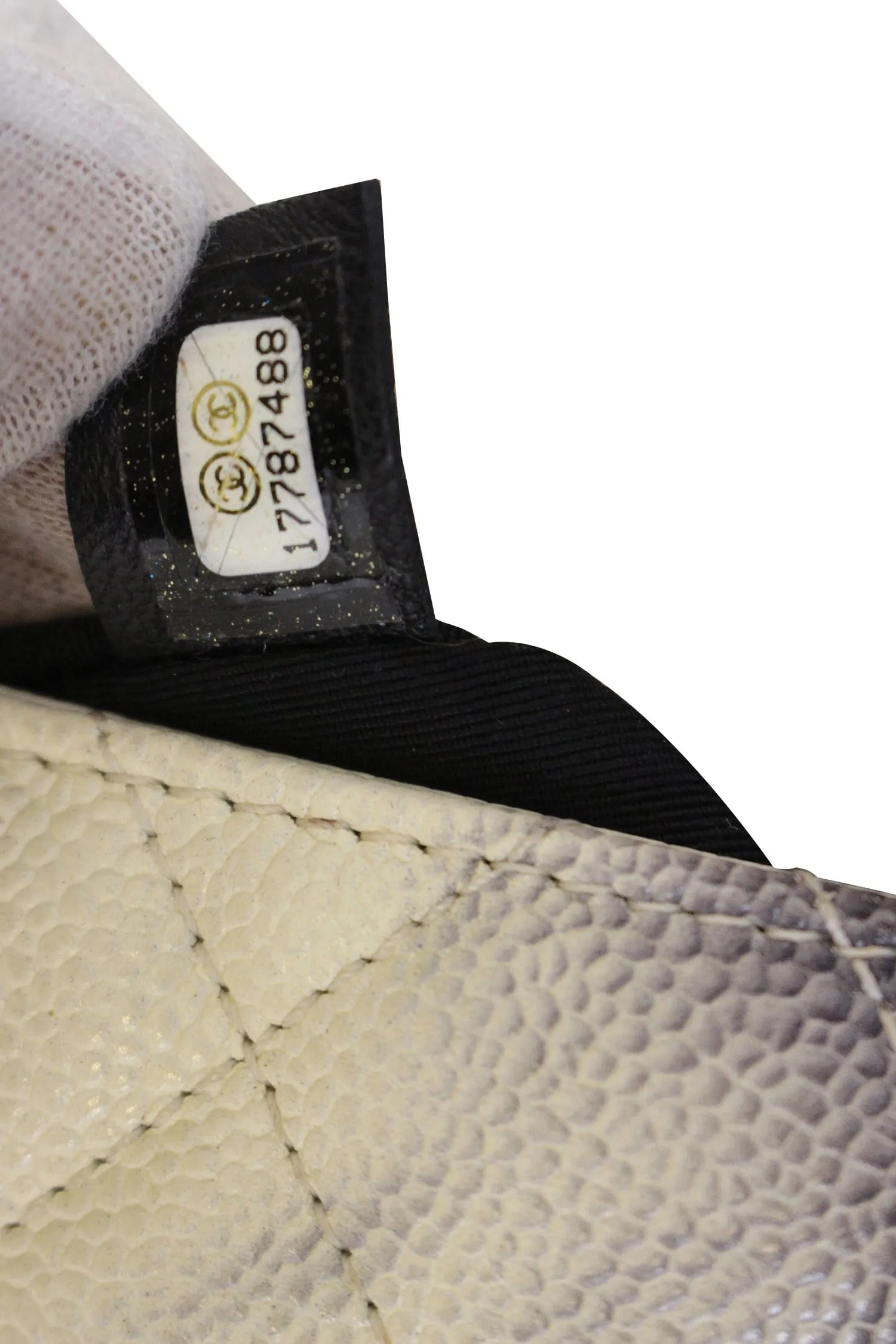 CHANEL Caviar Ombre Jumbo Single Flap Blanc White Shoulder Bag