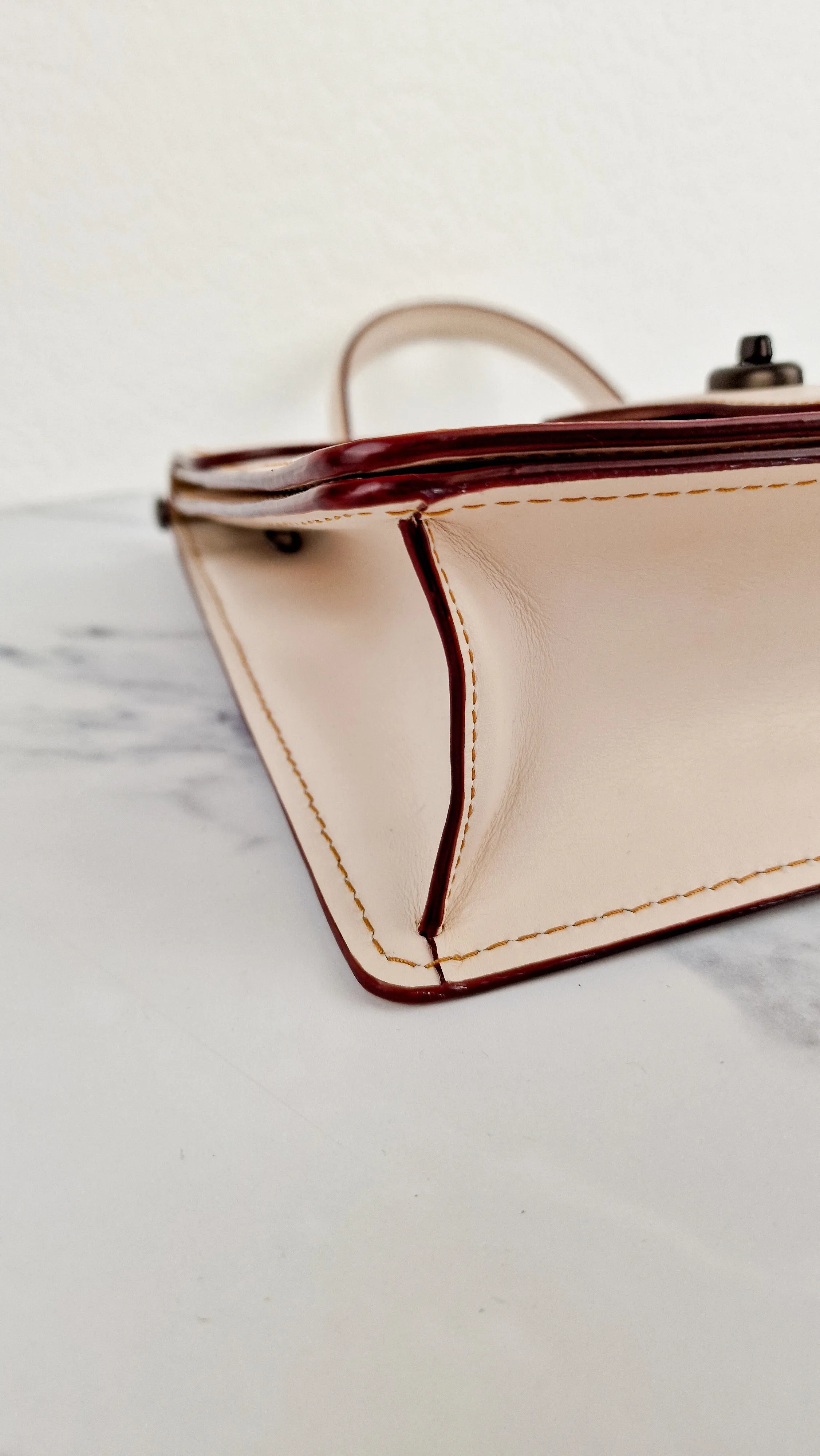 Coach Originals Willis Station Bag in Chalk Smooth Glovetanned Leather Tophandle Sample Bag