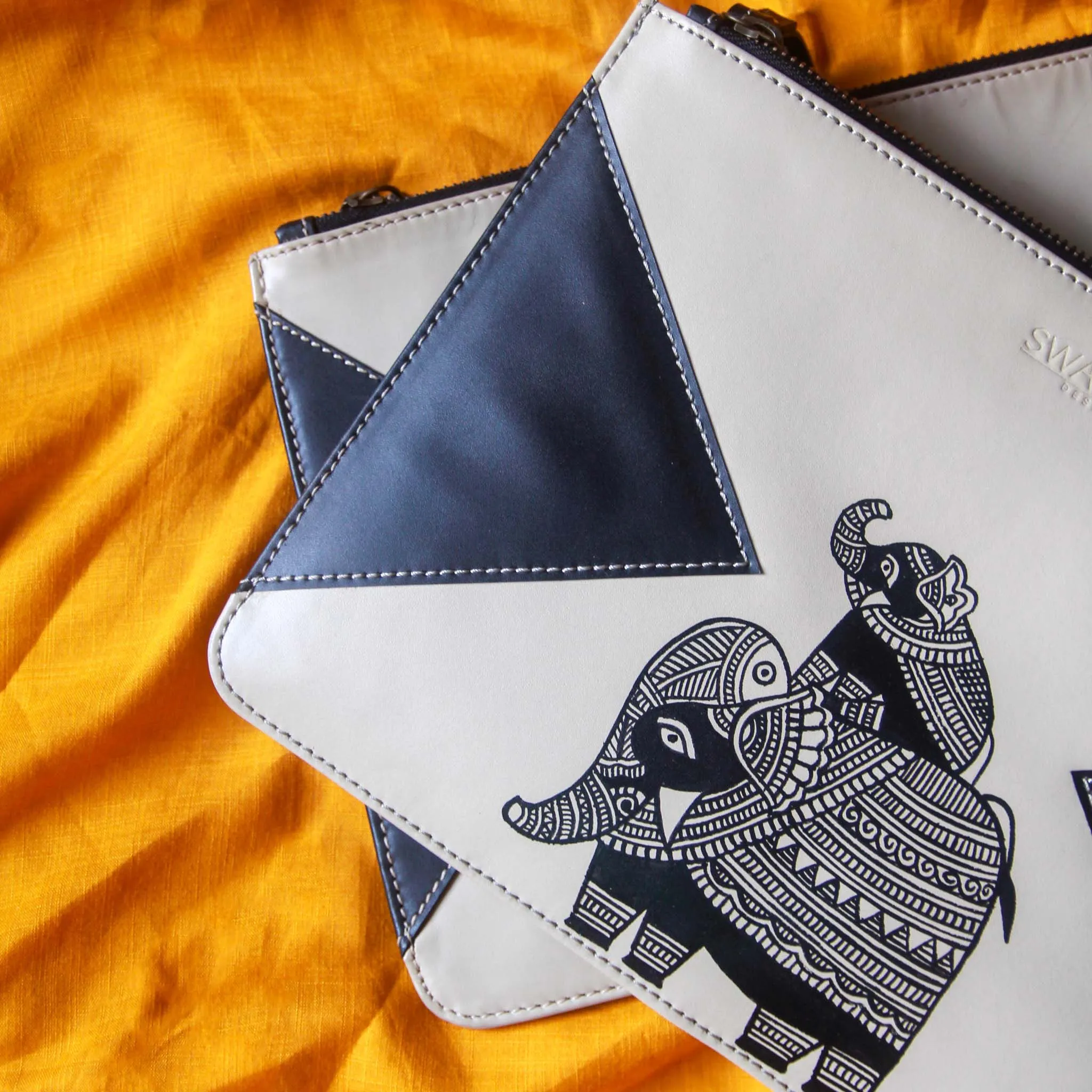 Cut & Sew Wristlet Pouch