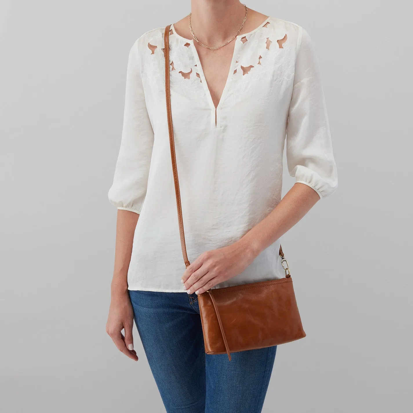 Darcy Crossbody In Polished Leather - Truffle