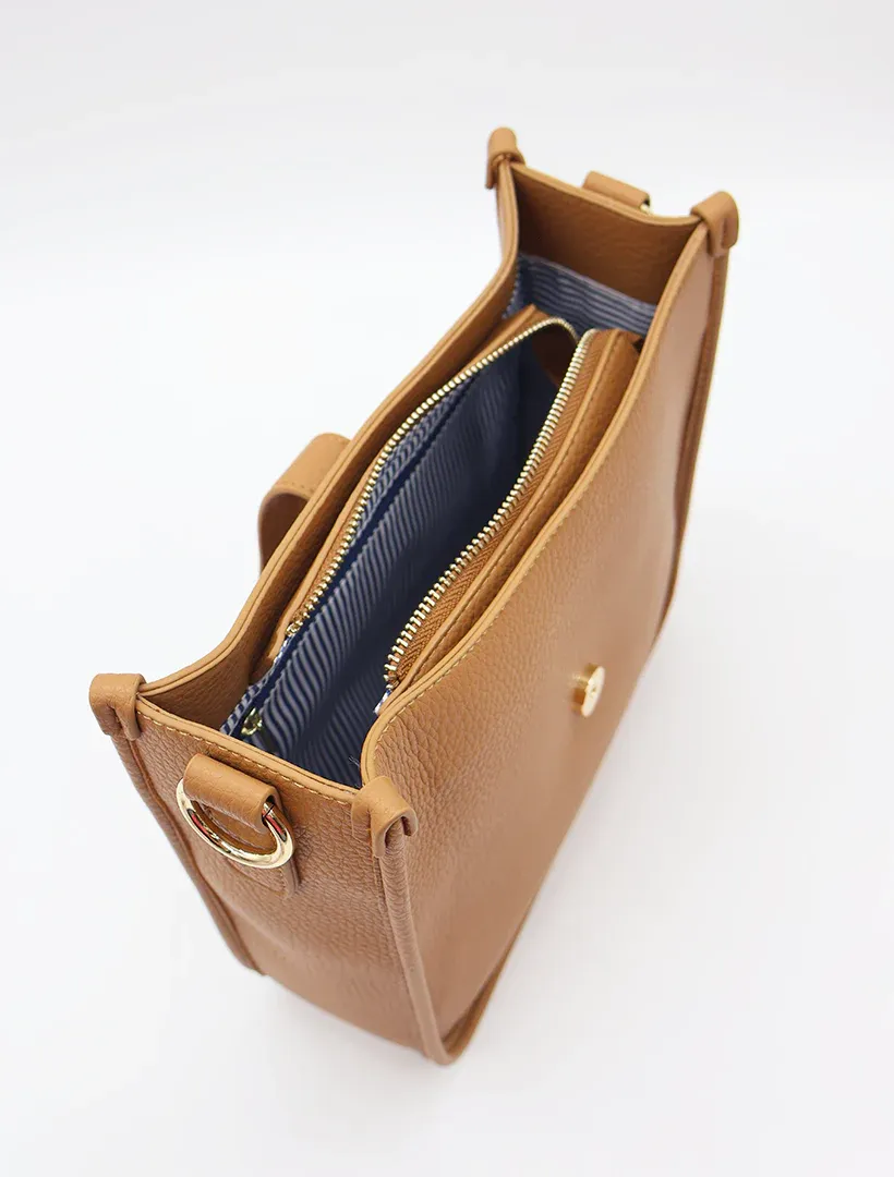 DOMINIC MAX BAG | TAN