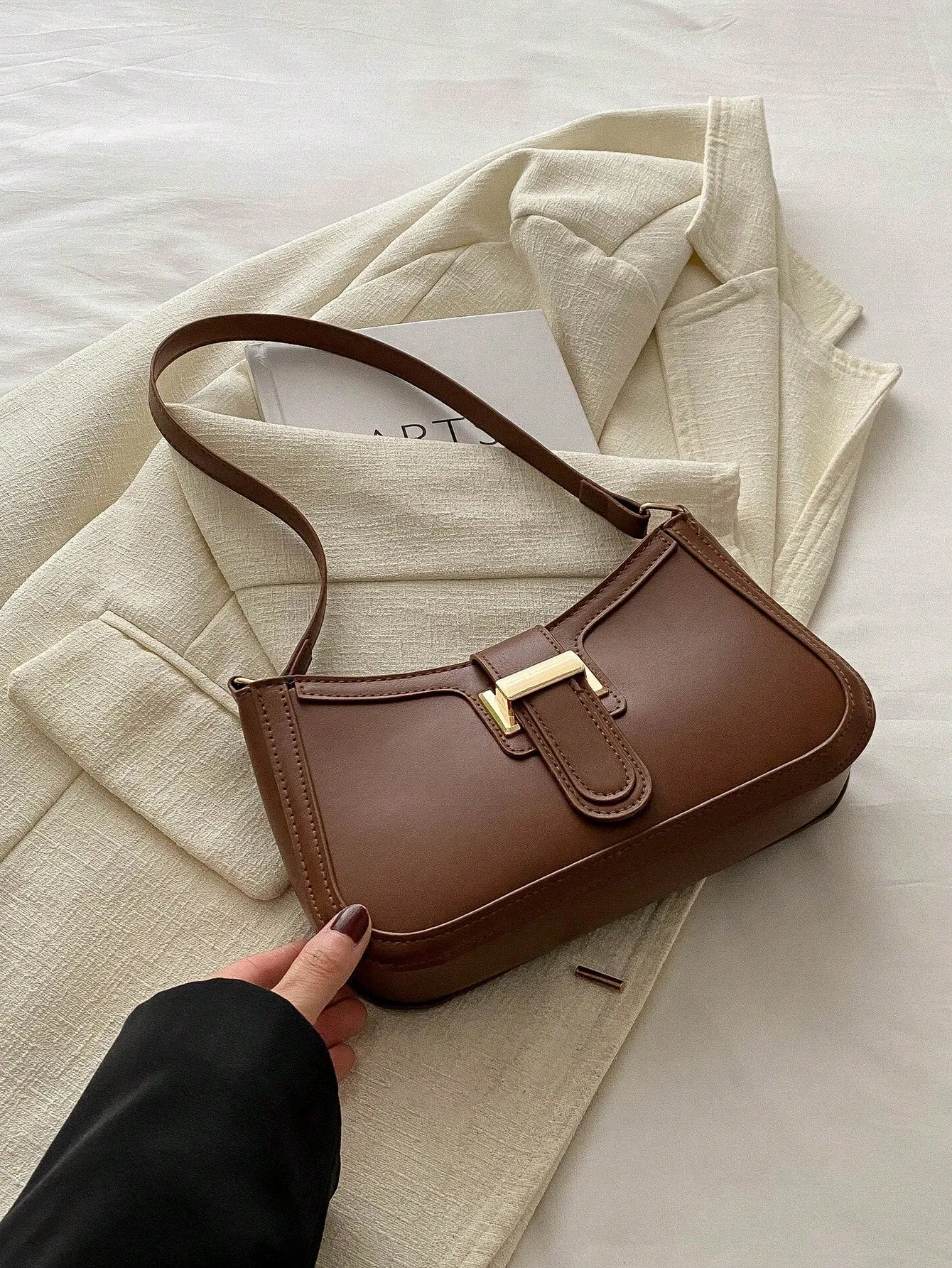 Elegant Crescent-Shaped Shoulder Bag - Coffee Brown