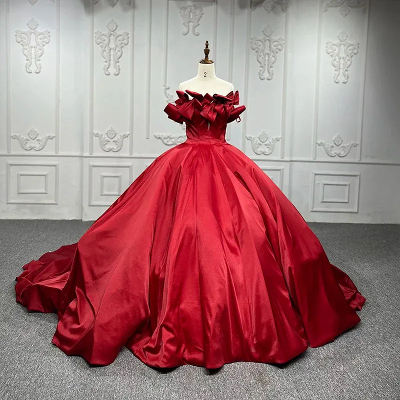 Elegant Red Quinceanera Dresses Off Shoulder Lace Up Satin Ball Gown