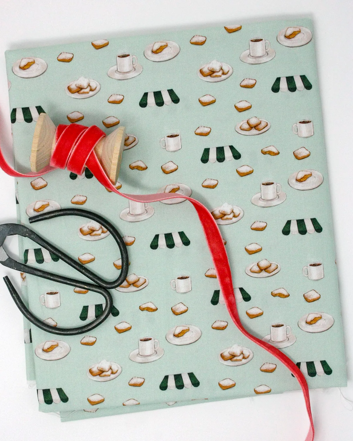 Fabric: French Quarter Beignets & Au Lait | 100% Cotton Woven