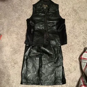 Genuine leather outfit vintage