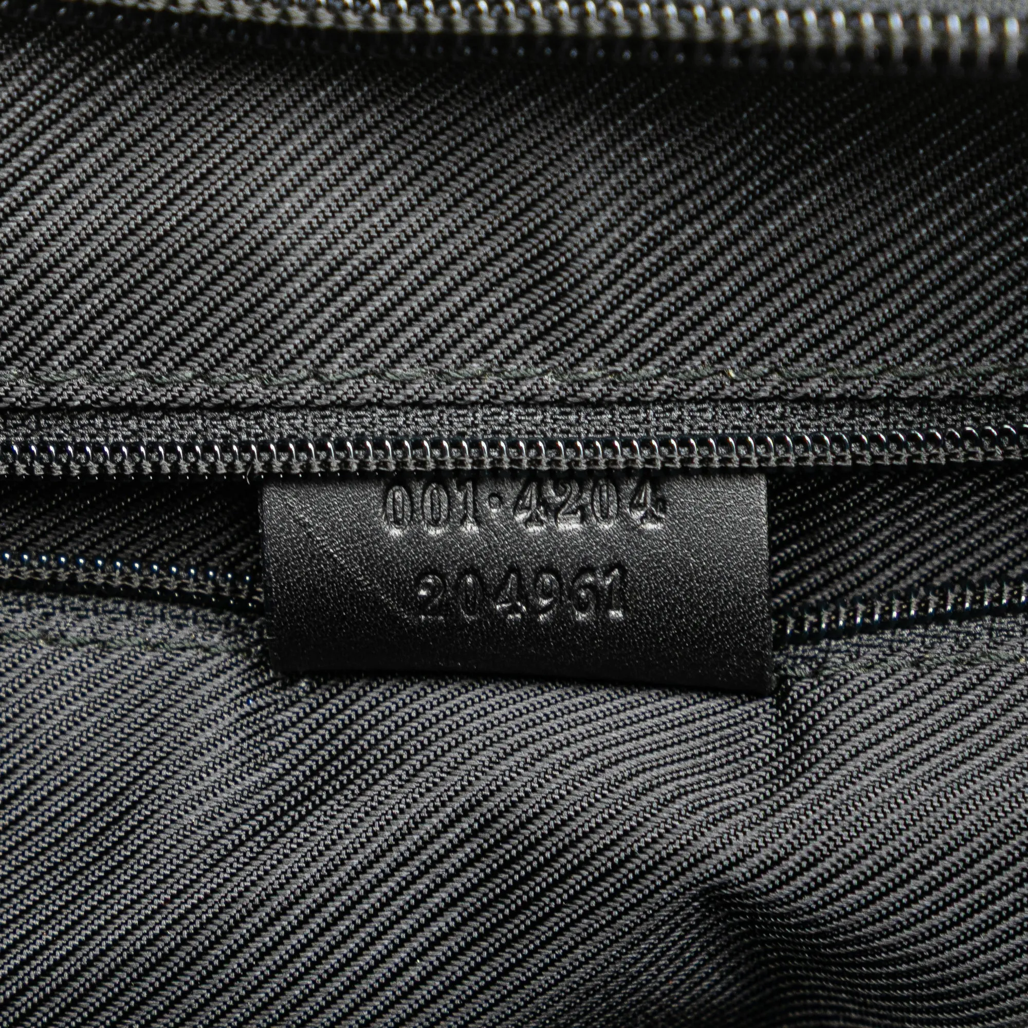 GG Canvas Shoulder Bag