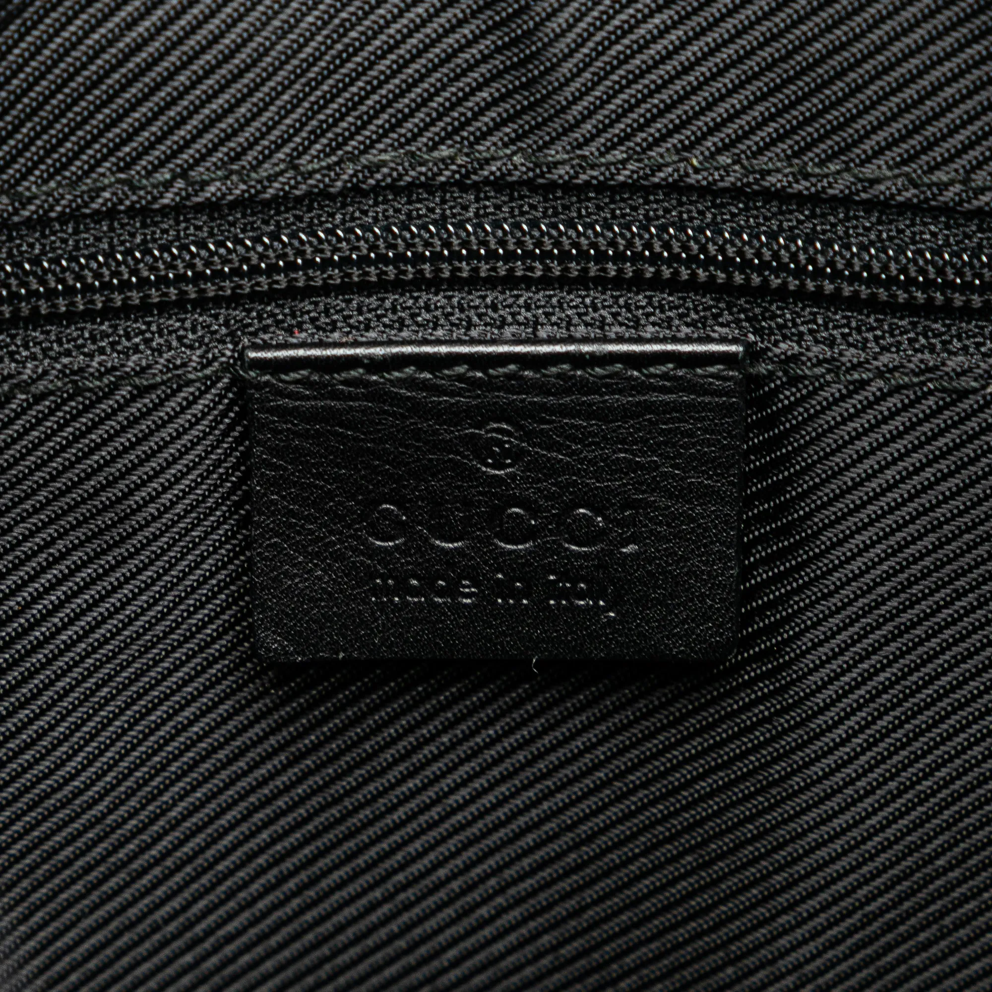 GG Canvas Shoulder Bag