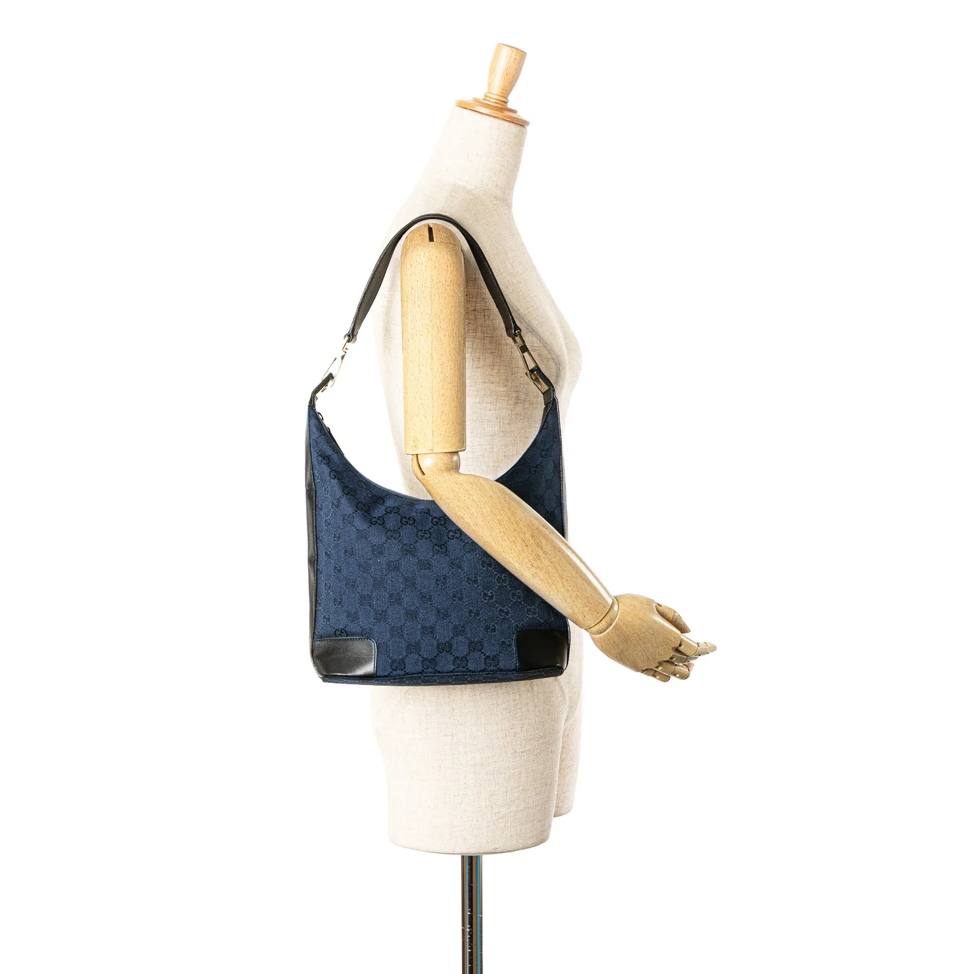 GG Canvas Shoulder Bag