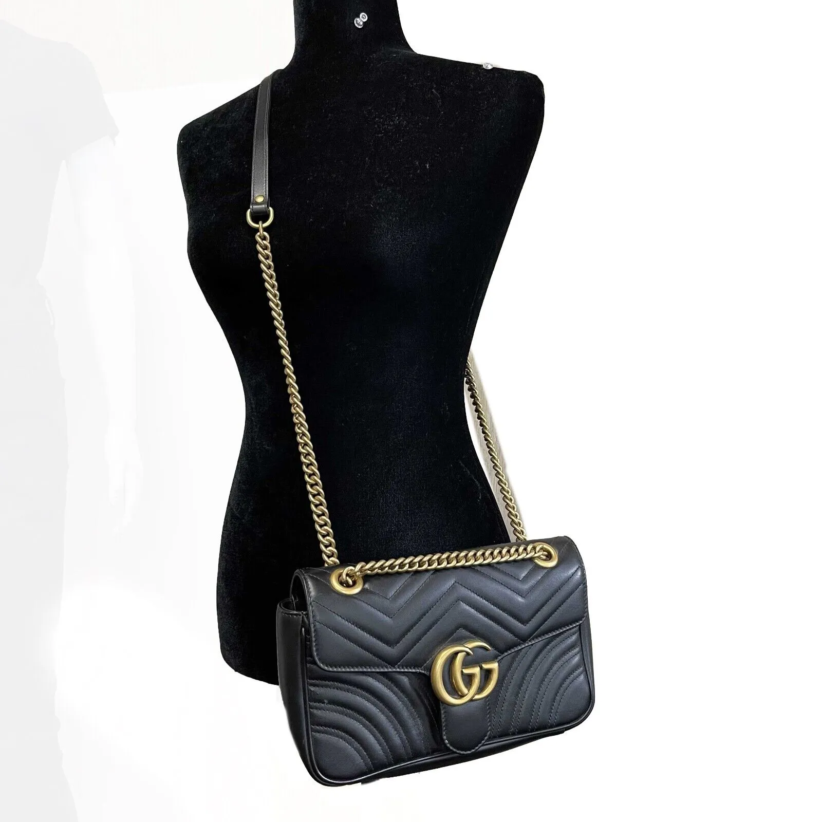 Gucci Excellent Small GG Marmont Flap Matelasse Black Crossbody Bag