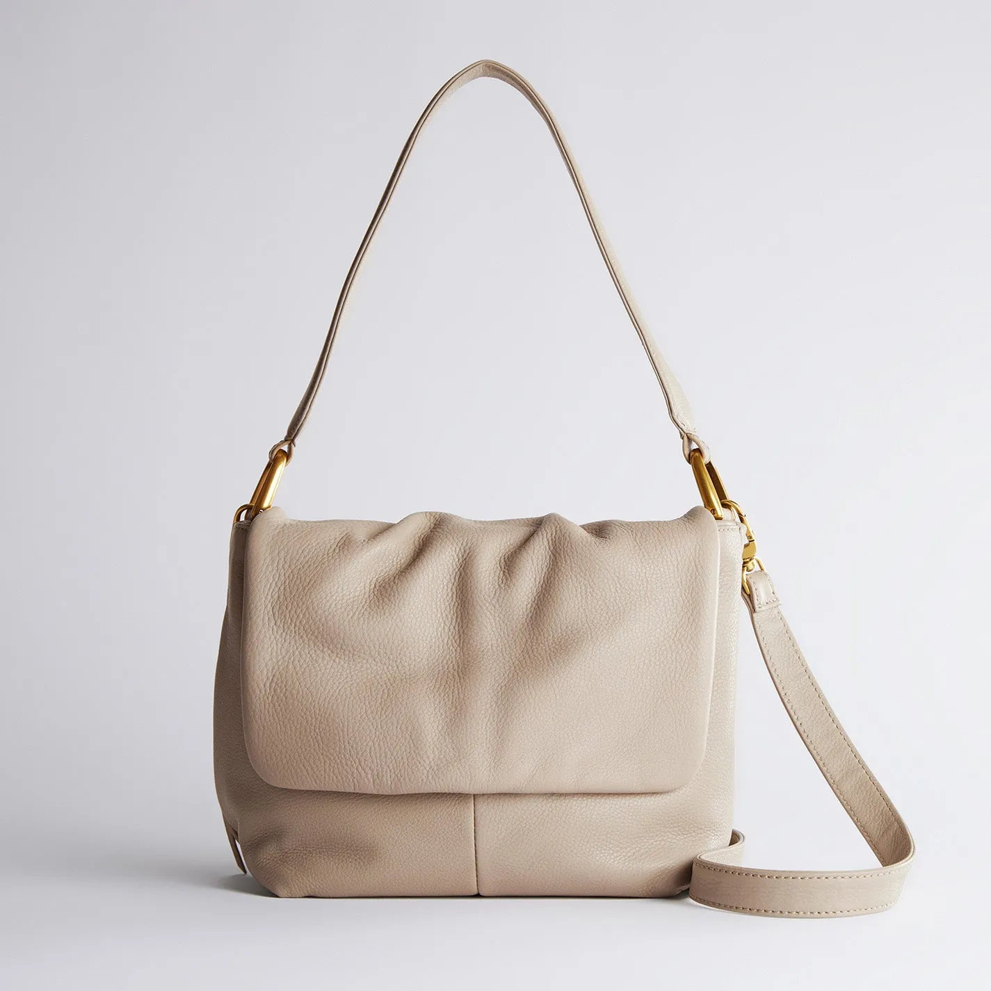 Harley Convertible Shoulder Bag In Pebbled Leather - Taupe