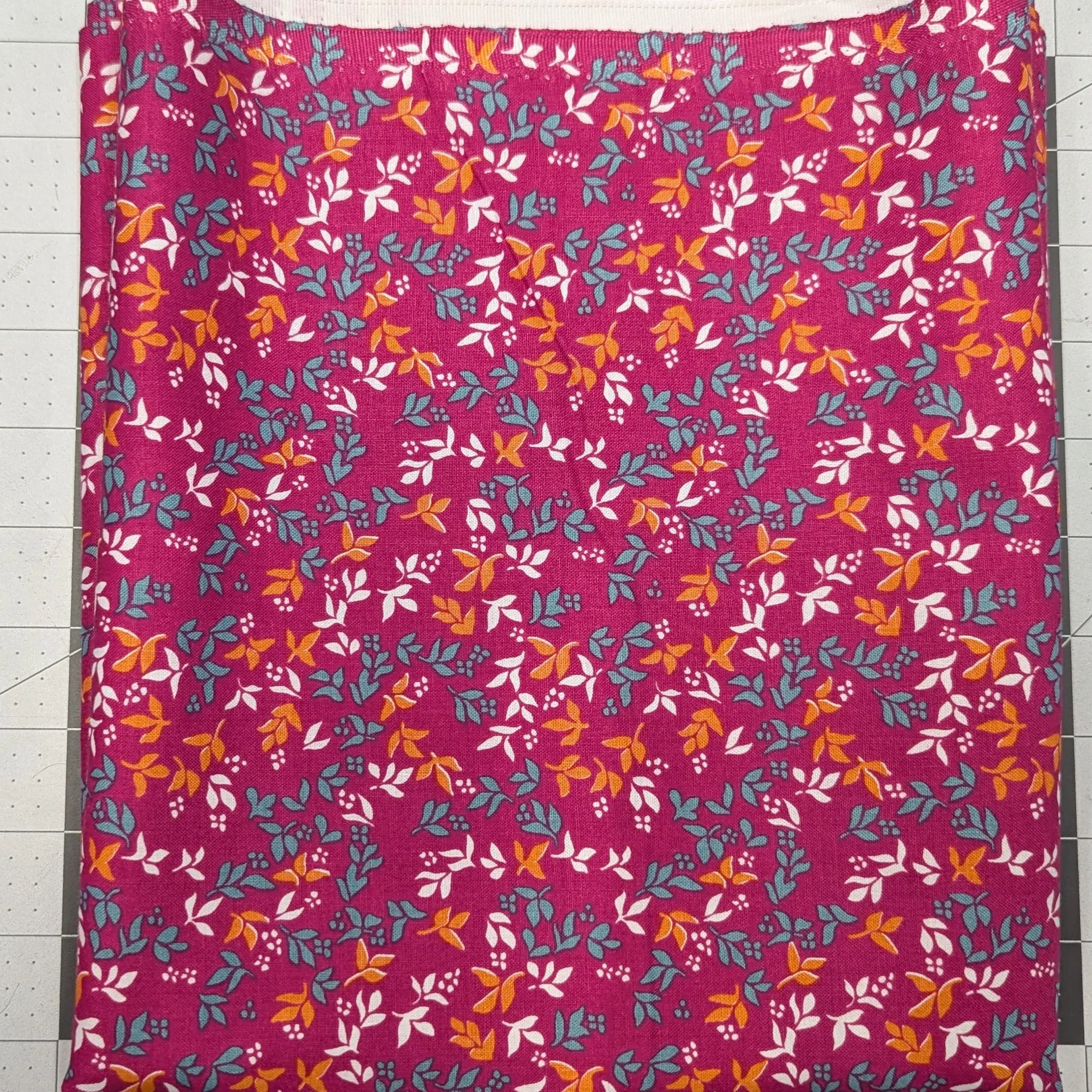 High Quality Hot Pink Floral Quilters Cotton Fabric Bundle – 15 Yards Total