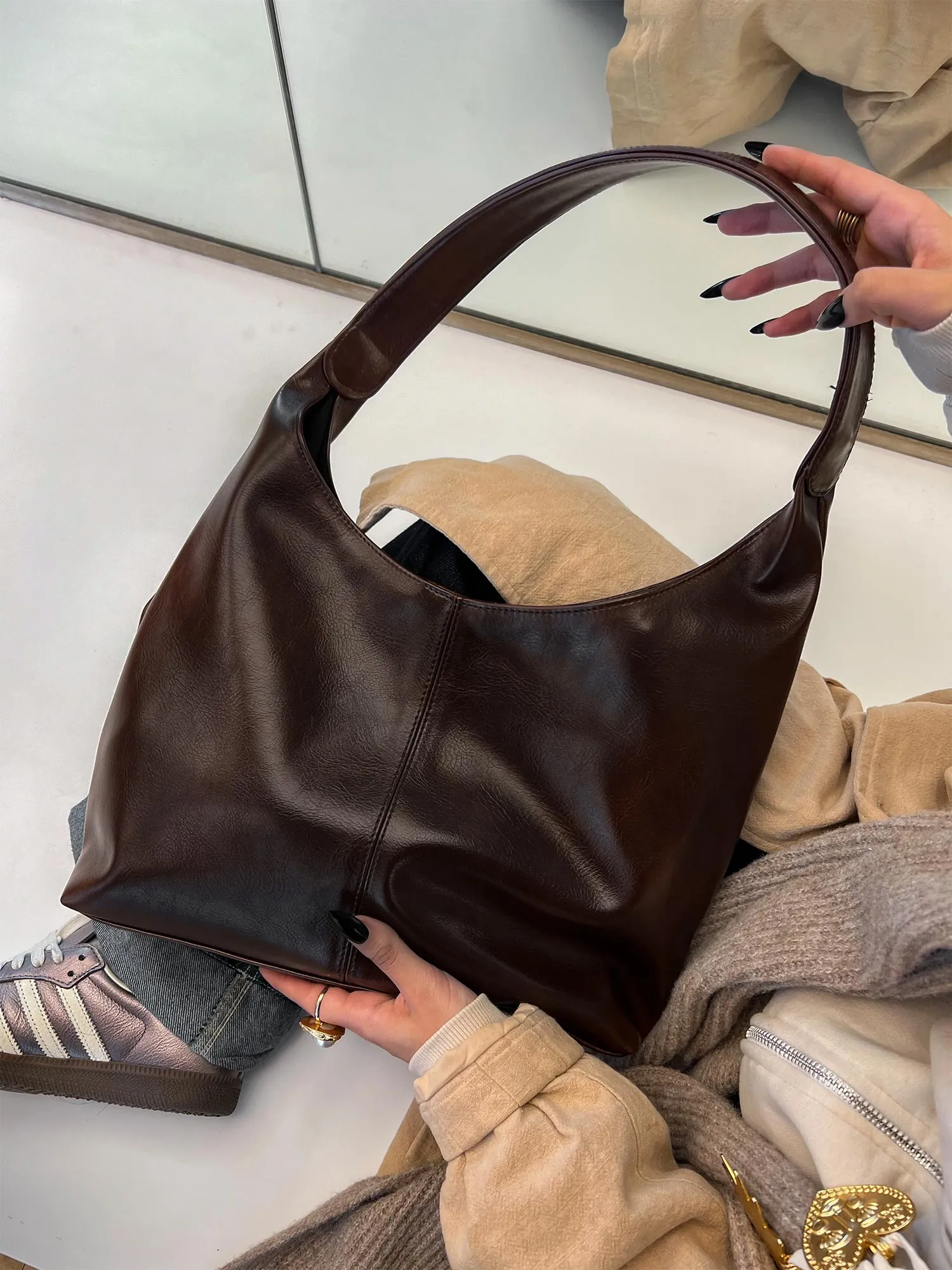 Hobo Leather Bag - Helio