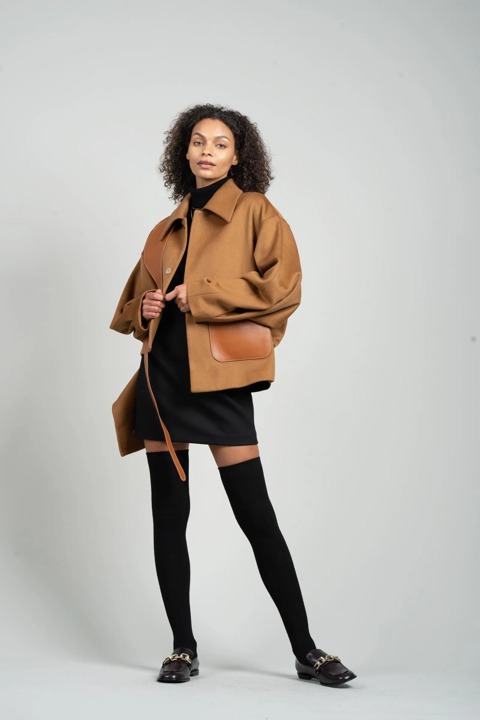 JL070A GV-cut Vegan Leather Detailed Jacket