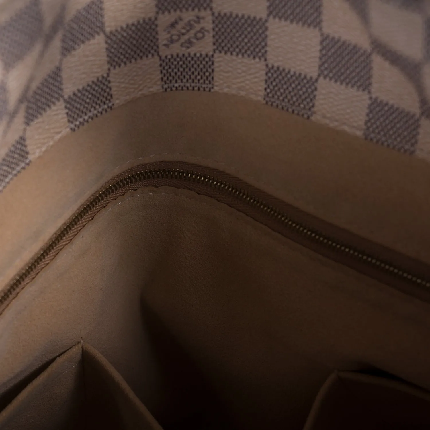 Louis Vuitton Damier Azur Artsy MM