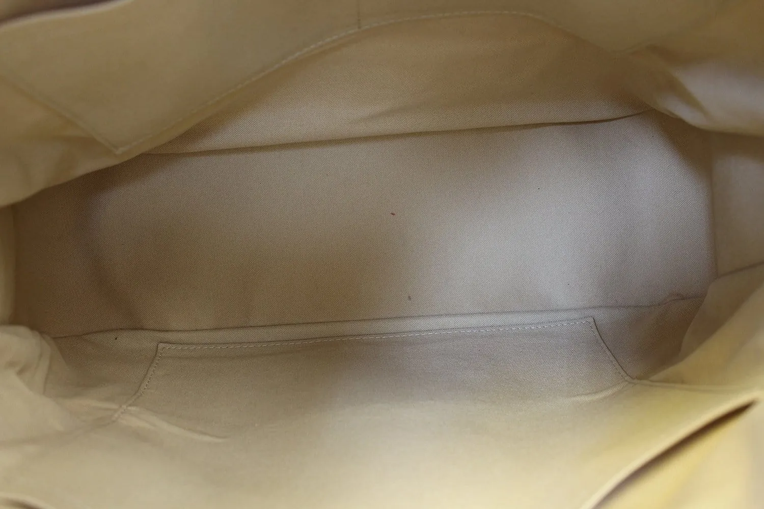 LOUIS VUITTON Damier Azur Siracusa GM White Shoulder Bag