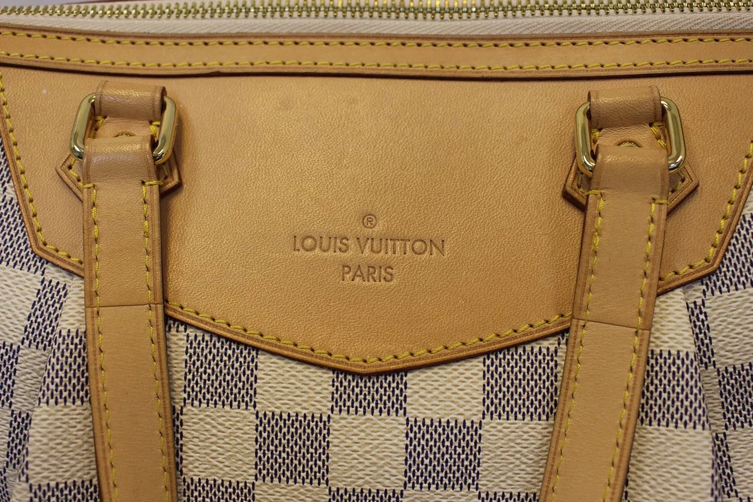 LOUIS VUITTON Damier Azur Siracusa GM White Shoulder Bag