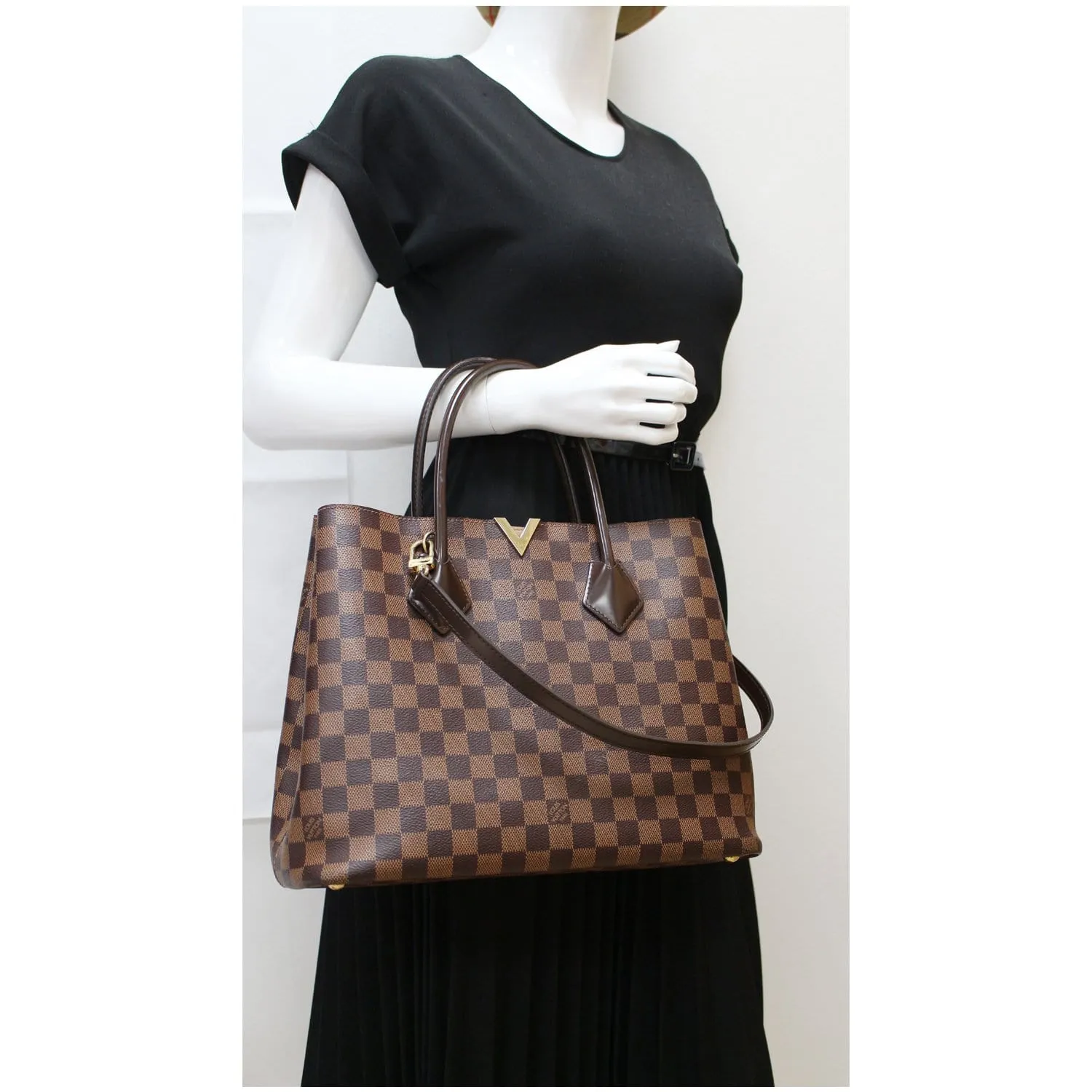 LOUIS VUITTON Kensington Damier Ebene Shoulder Bag Brown