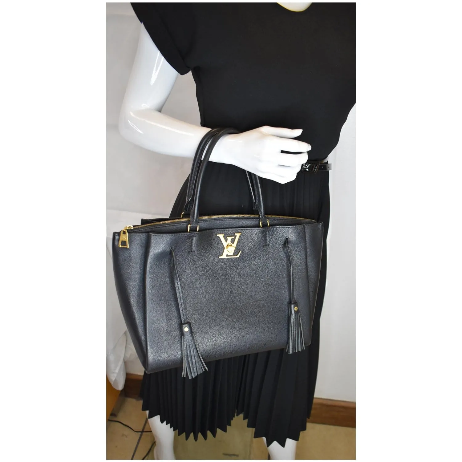 LOUIS VUITTON Lockmeto Calfskin Leather Tote Bag Black - 20% OFF