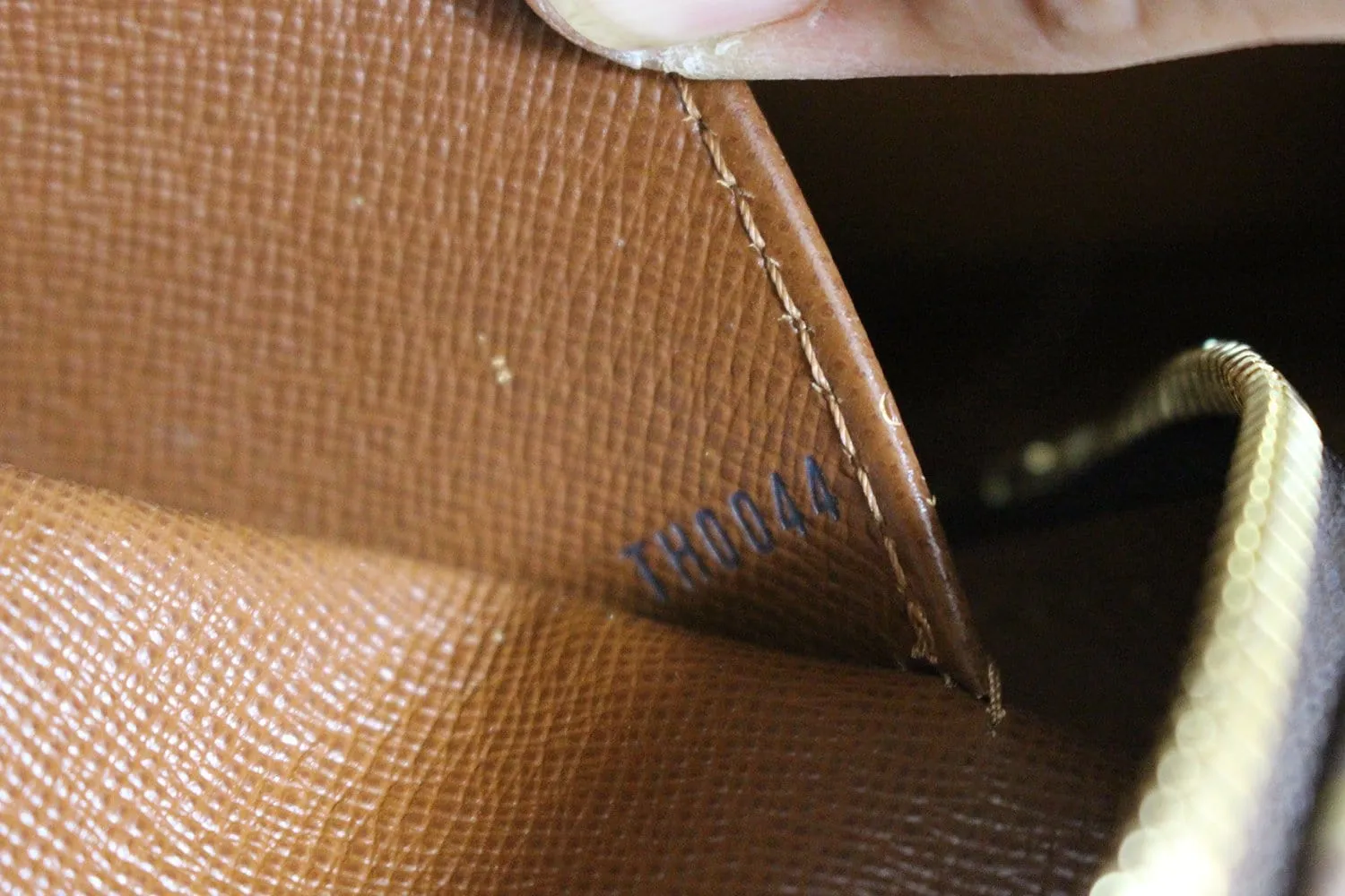 LOUIS VUITTON Monogram Canvas Cite MM Shoulder Bag