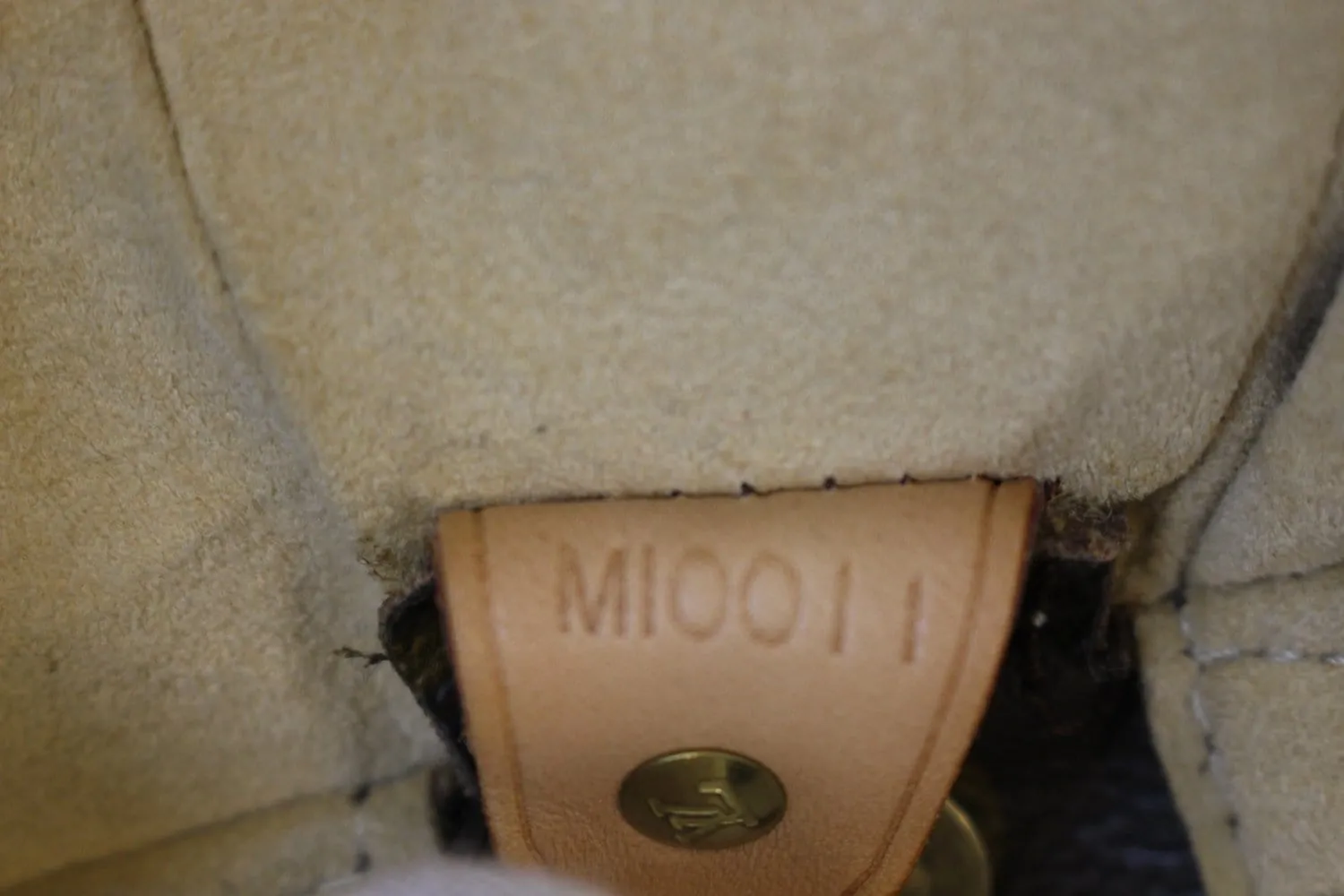 LOUIS VUITTON Monogram Canvas Looping GM Shoulder Bag