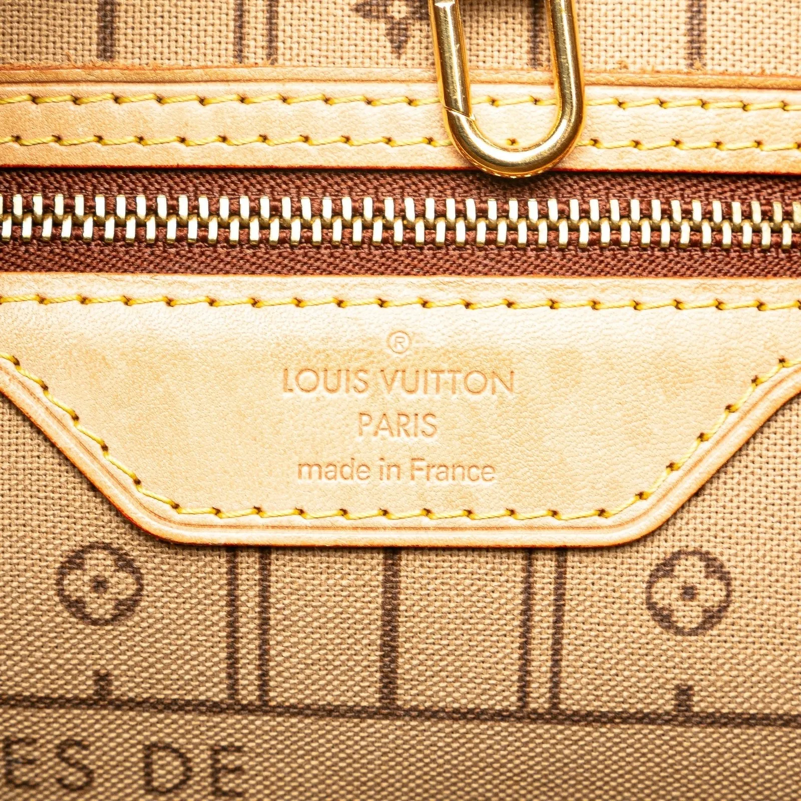 Louis Vuitton Neverfull MM Monogram Tote Bag