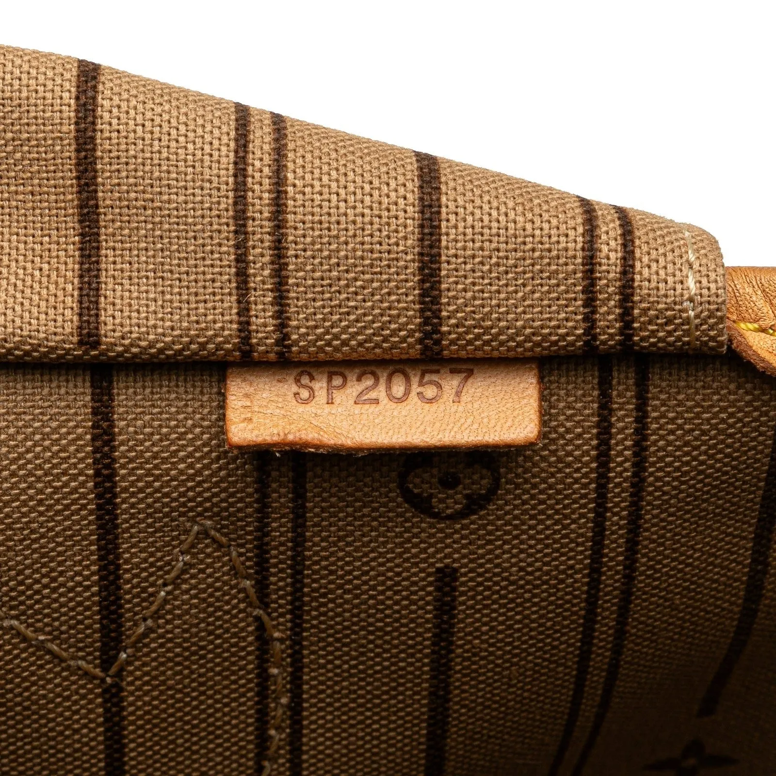 Louis Vuitton Neverfull MM Monogram Tote Bag