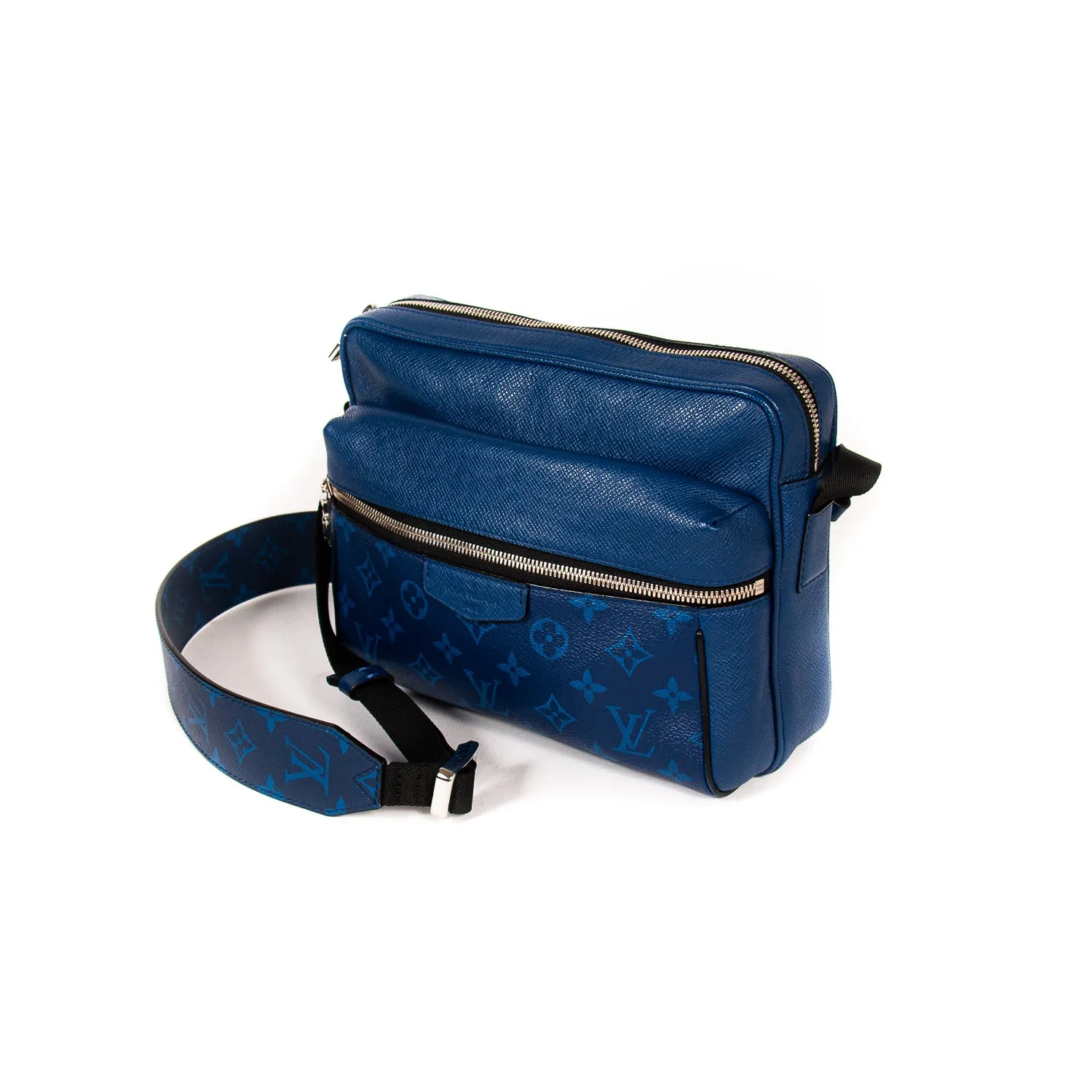 Louis Vuitton Taigarama Outdoor Messenger