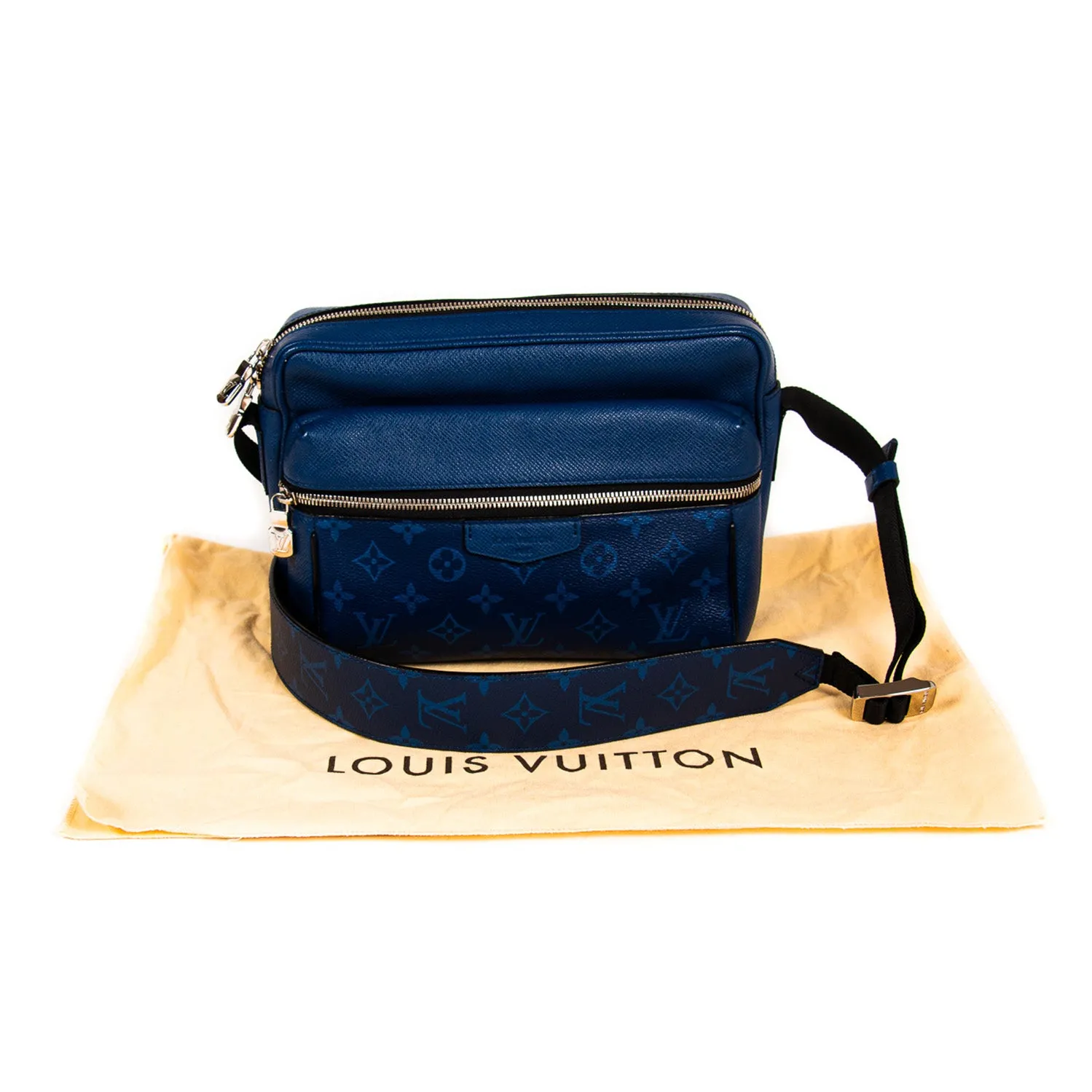 Louis Vuitton Taigarama Outdoor Messenger