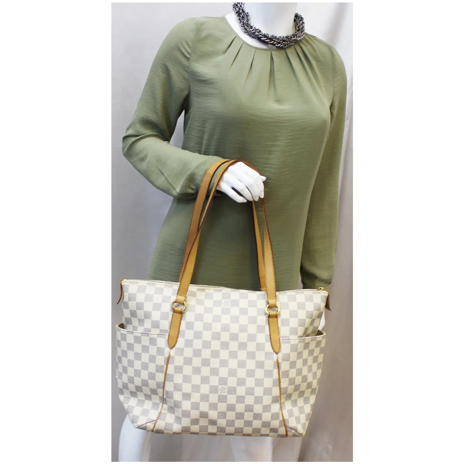 LOUIS VUITTON Totally MM Damier Azur Shoulder Bag White