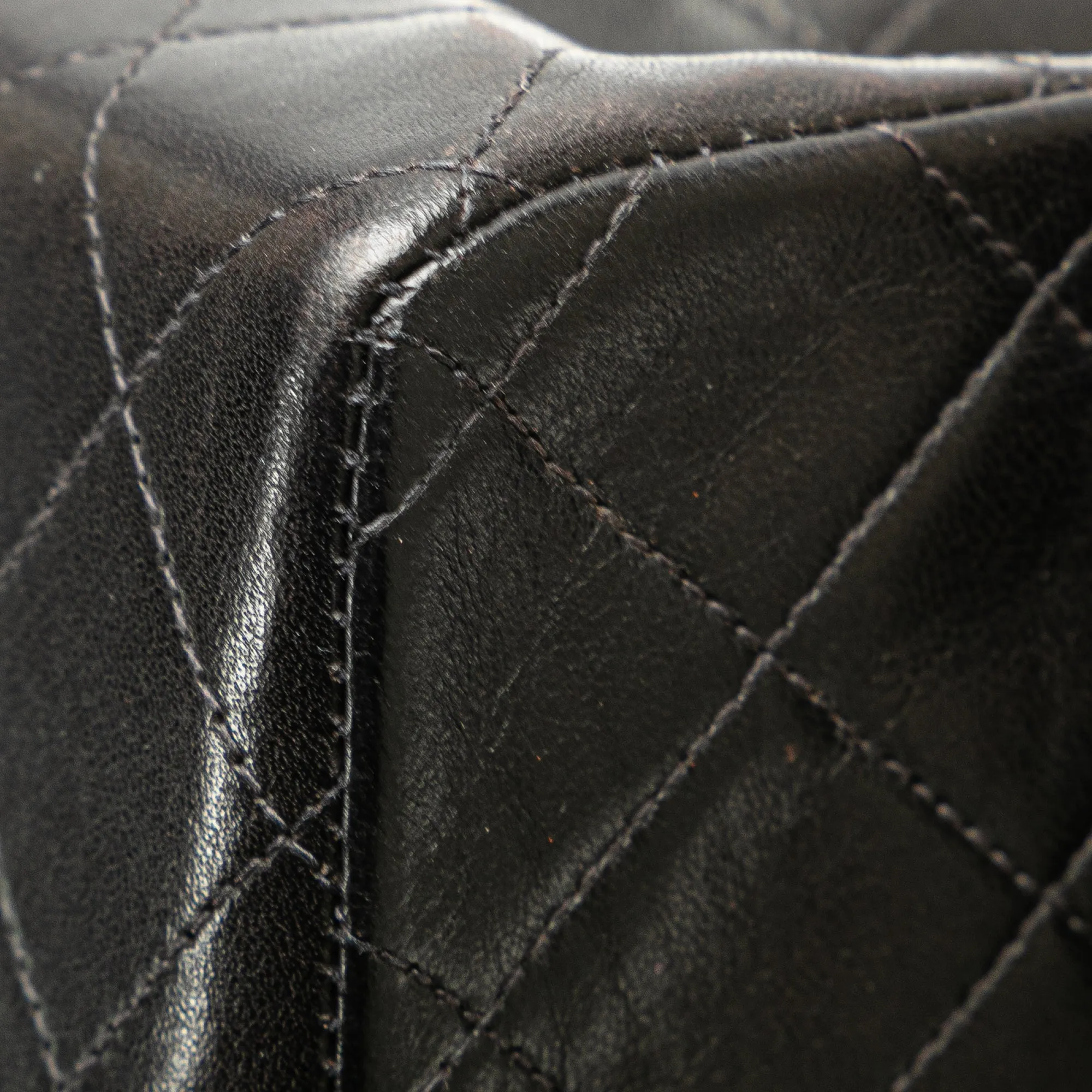 Medium Classic Lambskin Double Flap