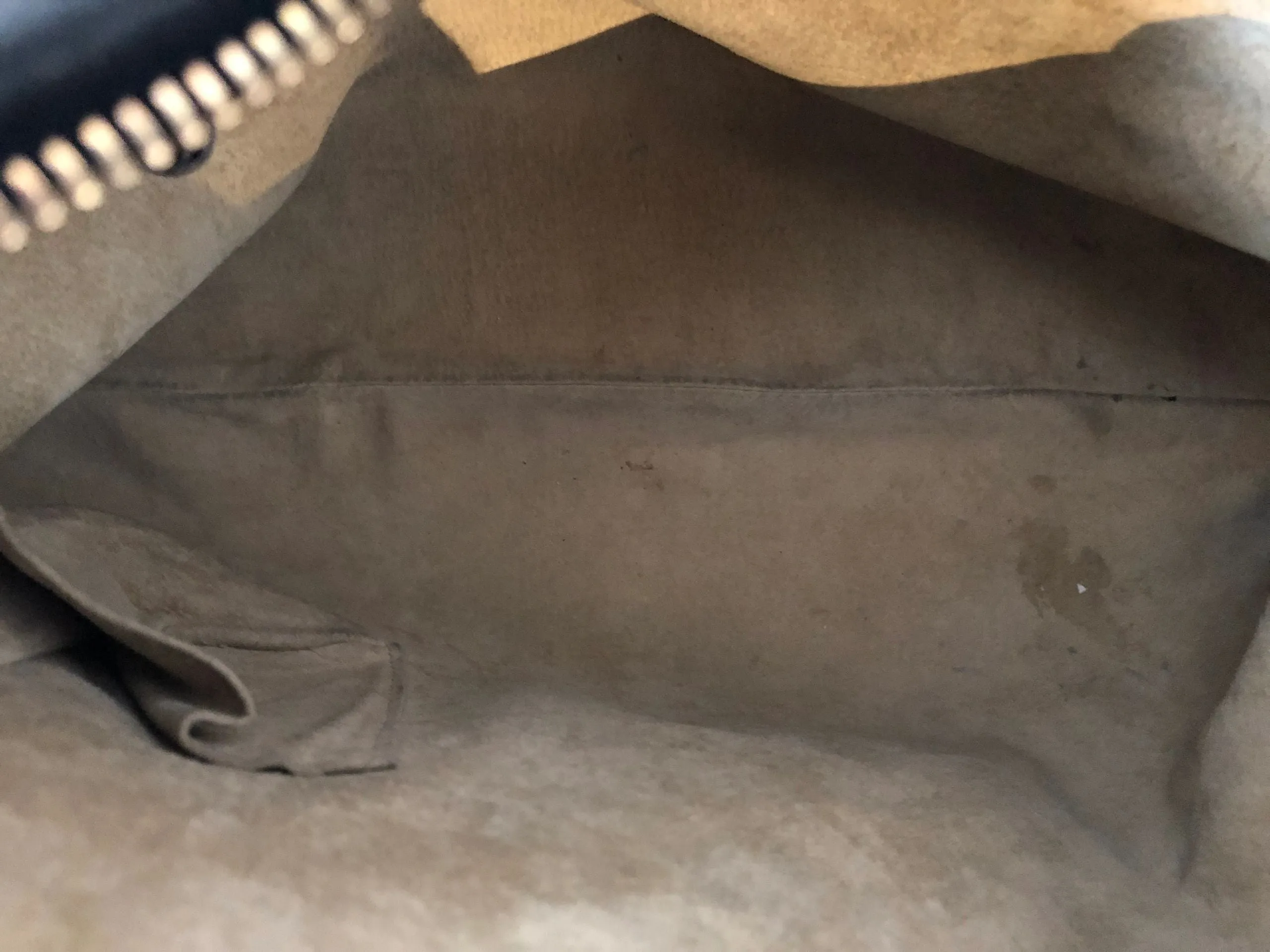 Medium Intrecciato Hobo Bag