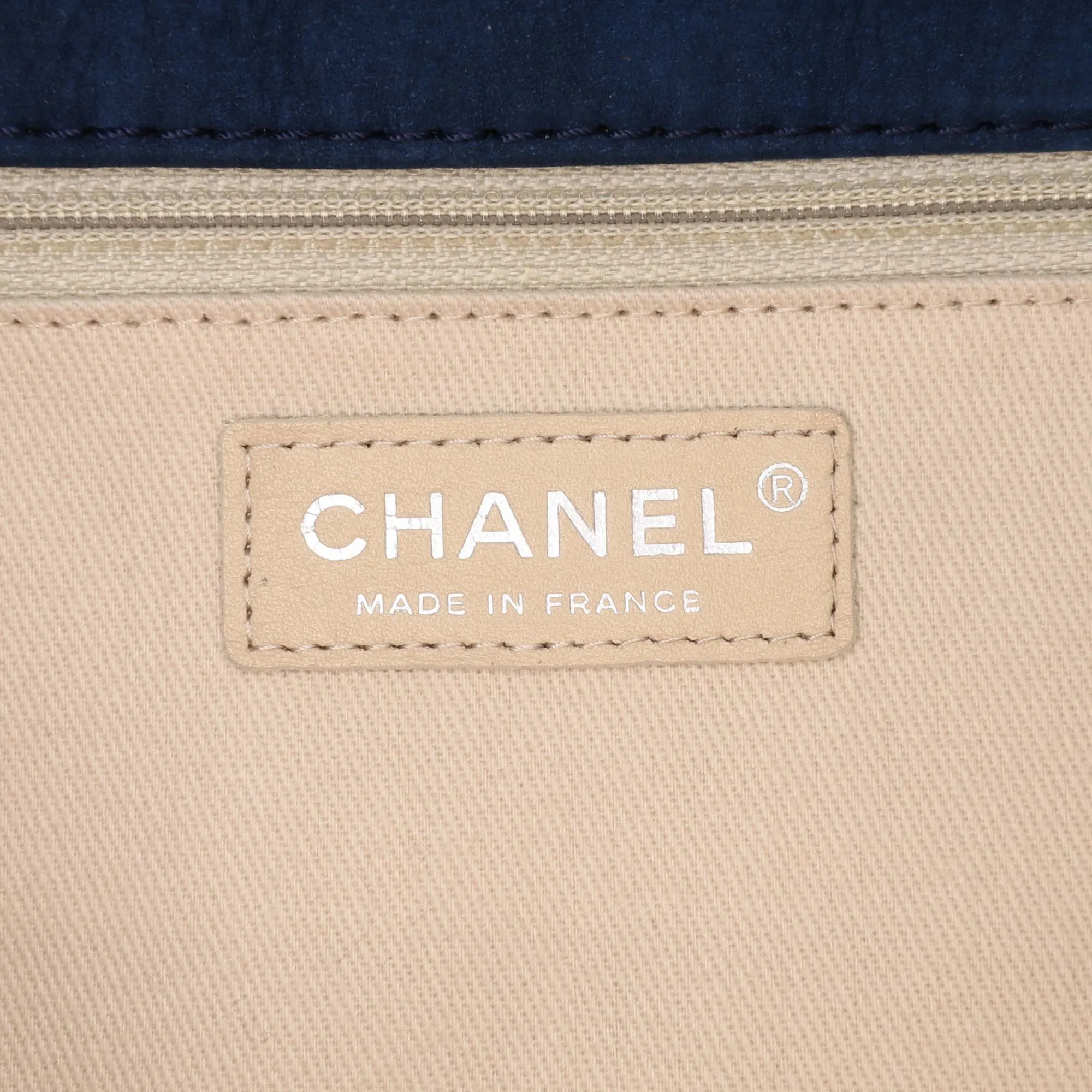 Medium Quilted Nubuck Natural Beauty Split Pocket Flap