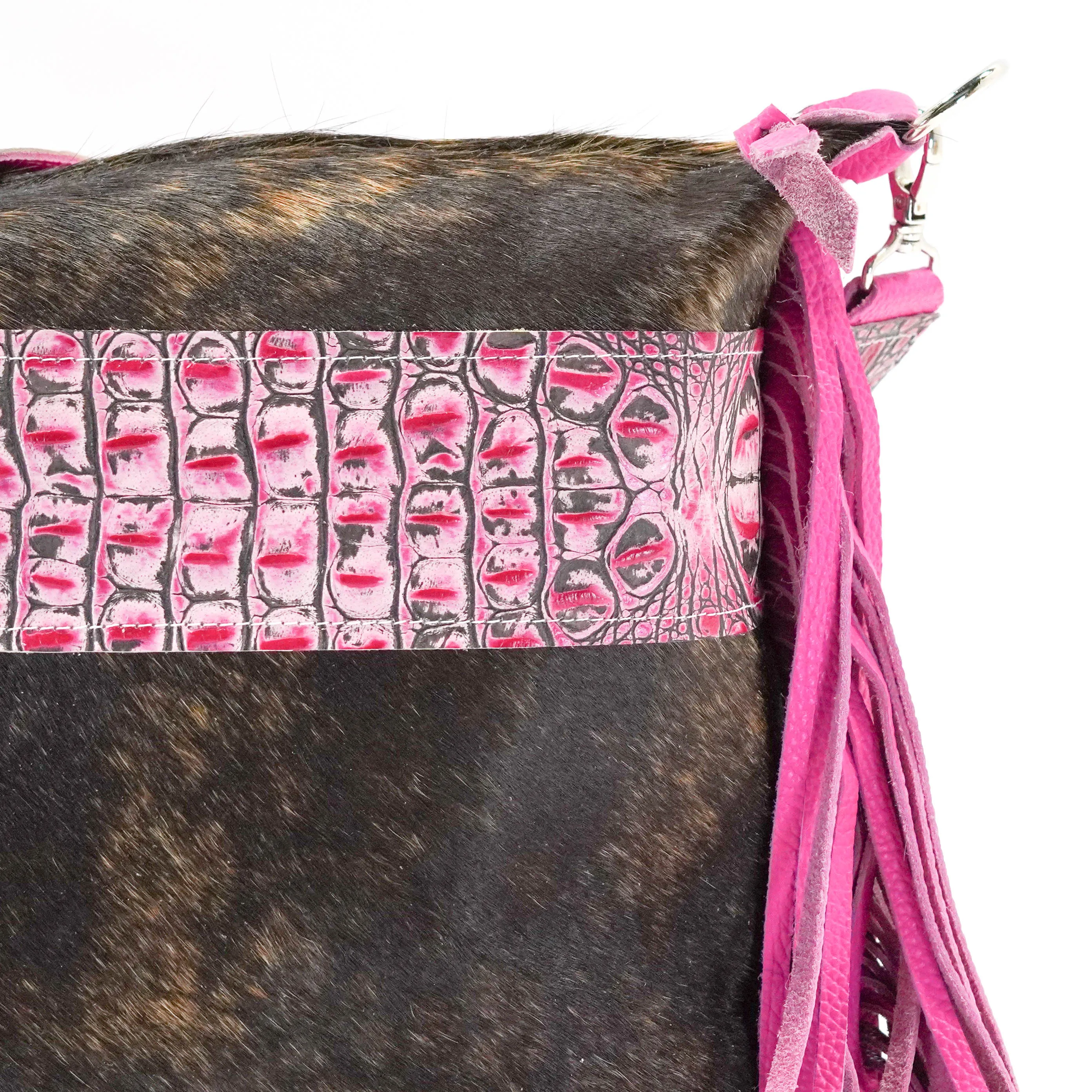 Oakley - Dark Brindle w/ Barbie Croc