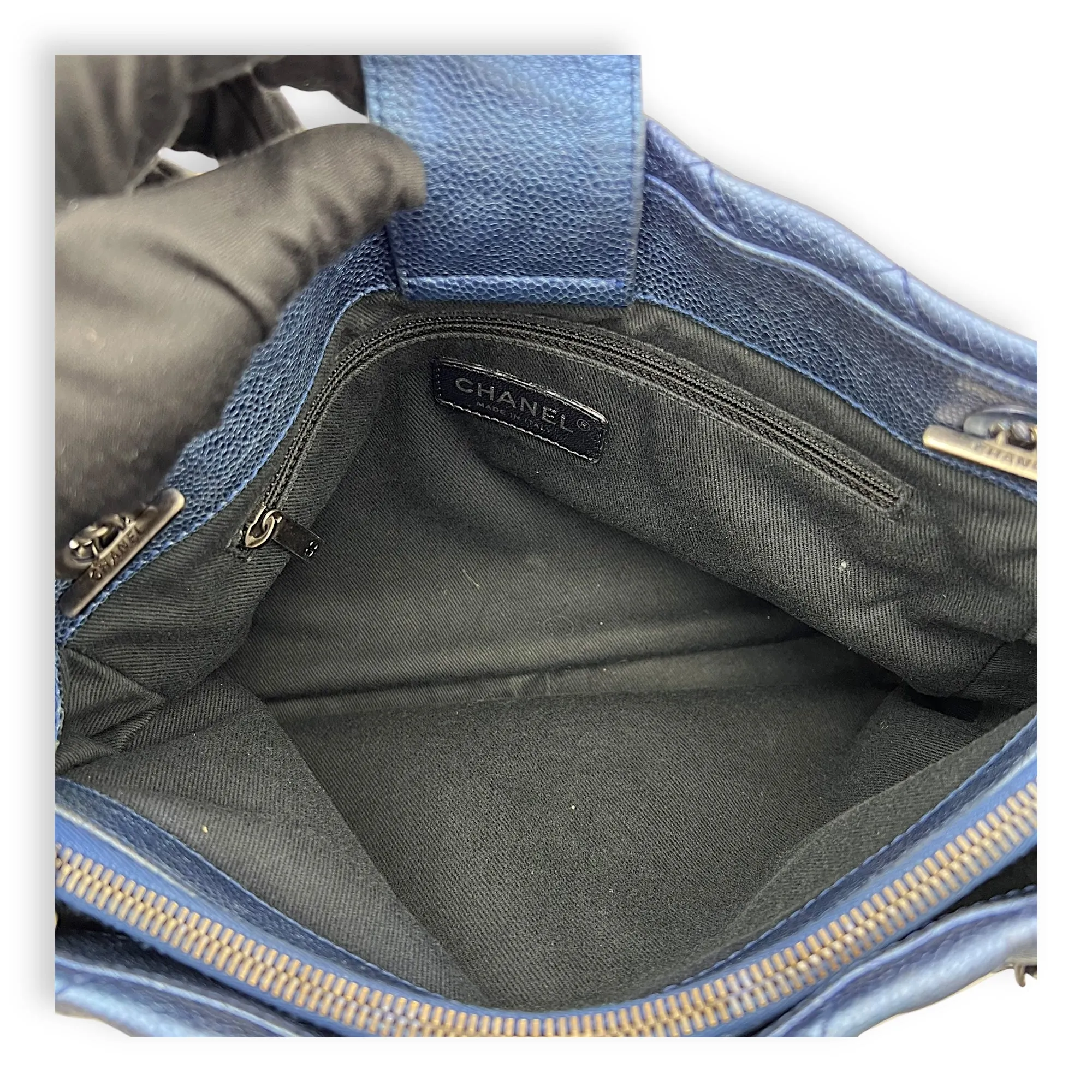 Others Tote Bag Blue in Caviar Leather, Ruthenium hardware