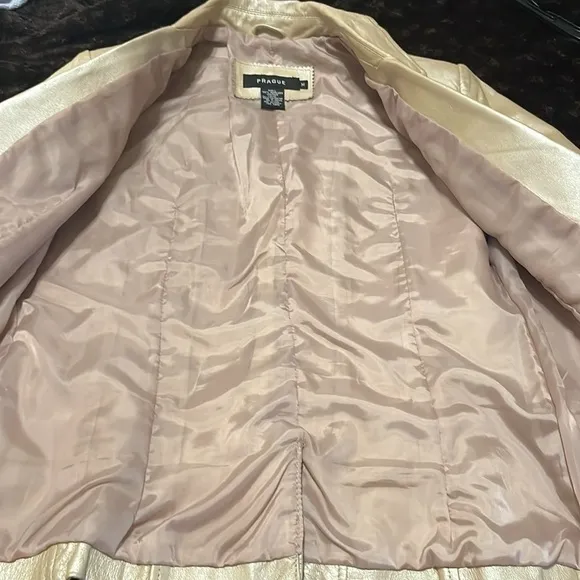 Prague Women’s Pearl Leather Jacket SZ Medium