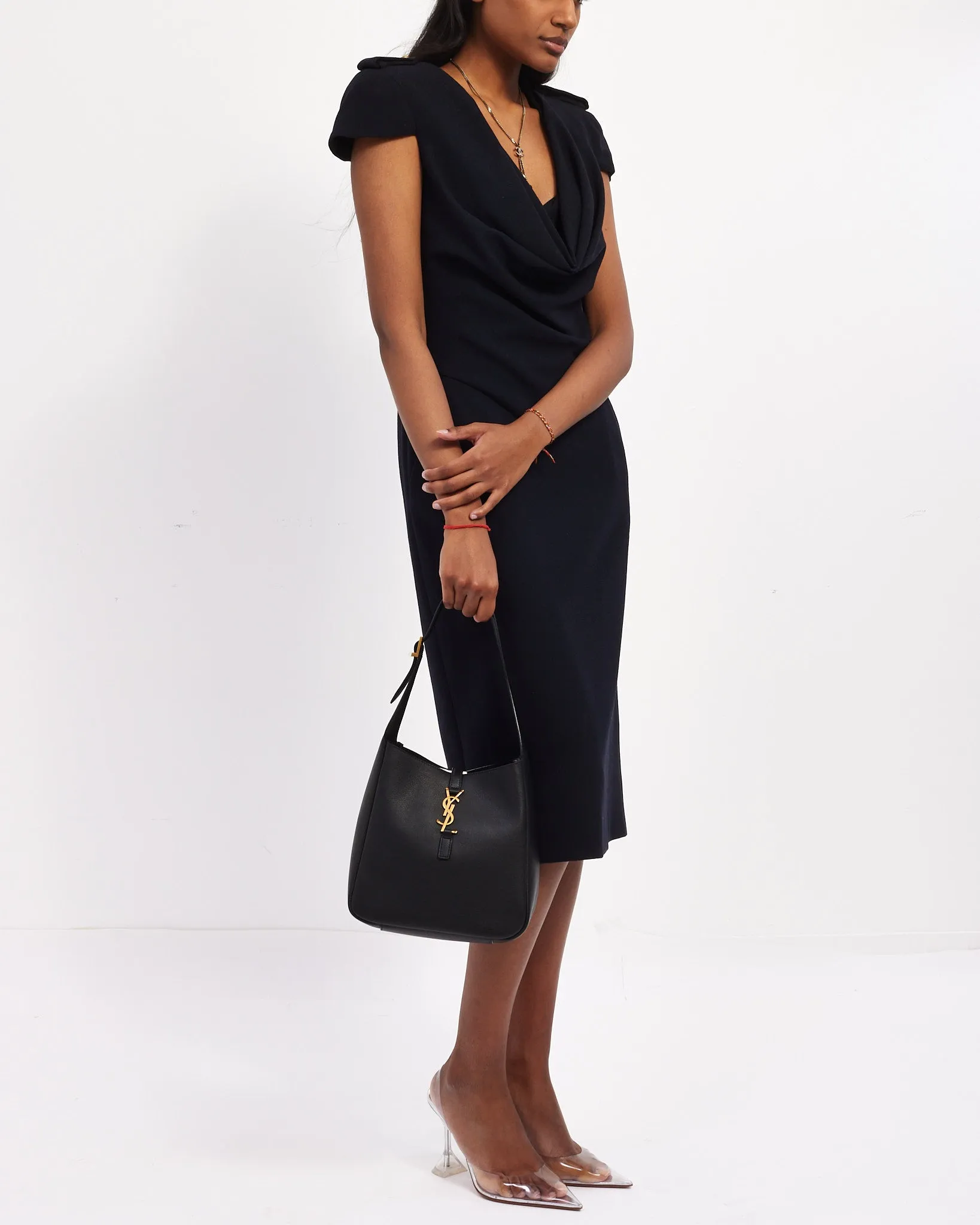 Saint Laurent Black Leather 5 à 7 Small Cassandra Hobo Bag