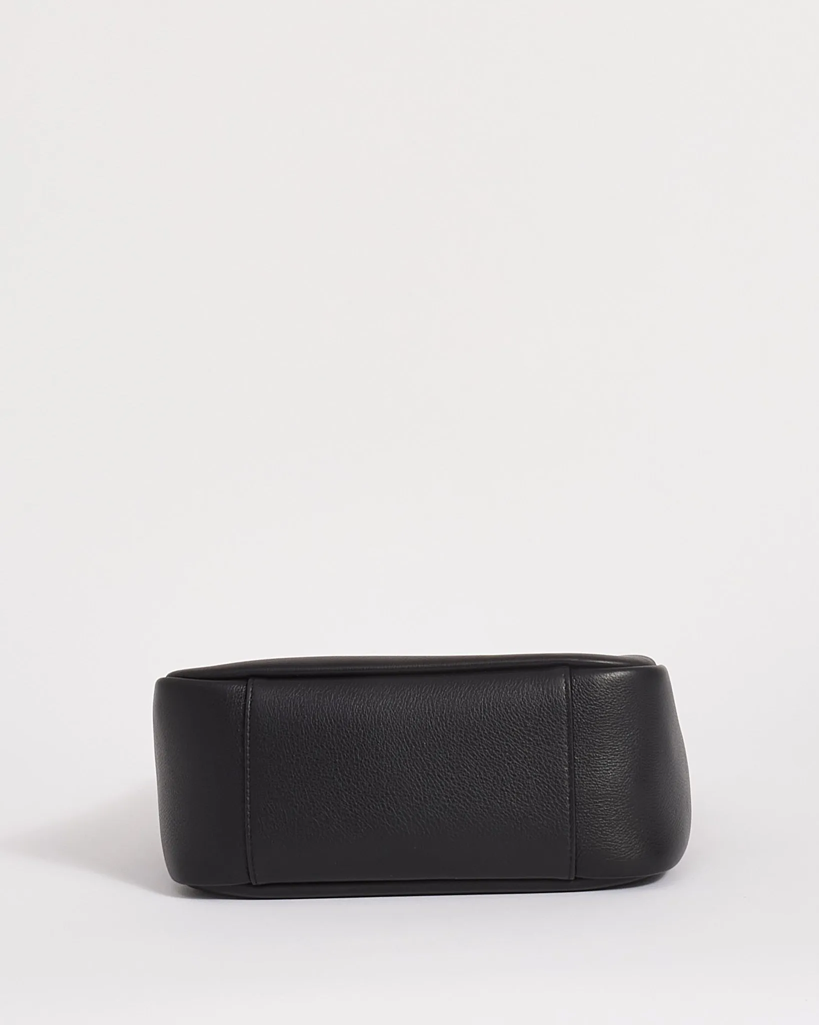 Saint Laurent Black Leather 5 à 7 Small Cassandra Hobo Bag