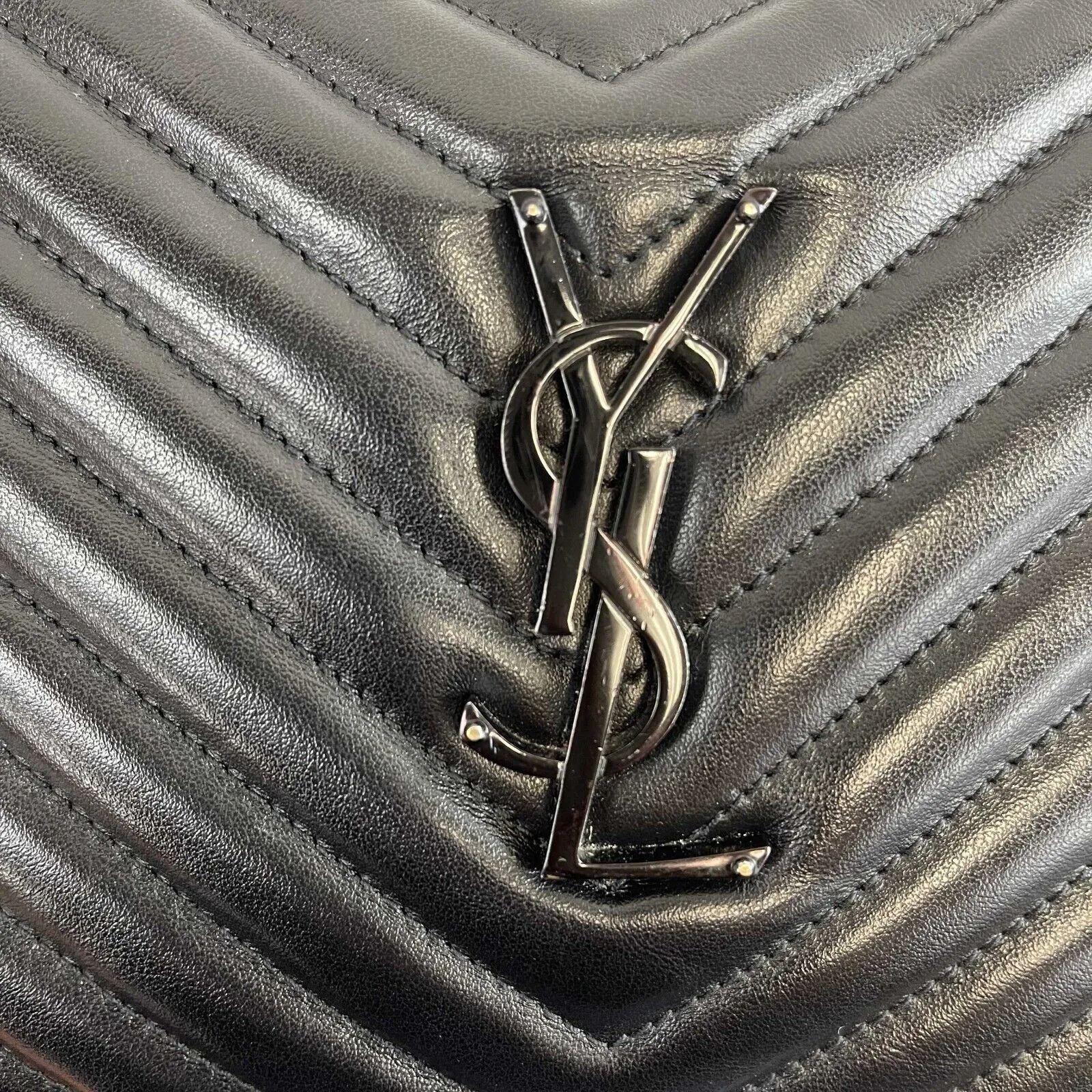 Saint Laurent - YSL - Lou Camera Bag w/ Tassel - Black Crossbody