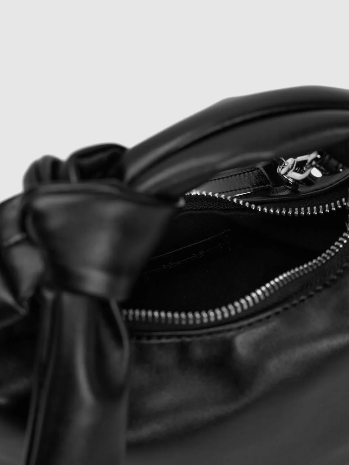 Shoulder Bags
