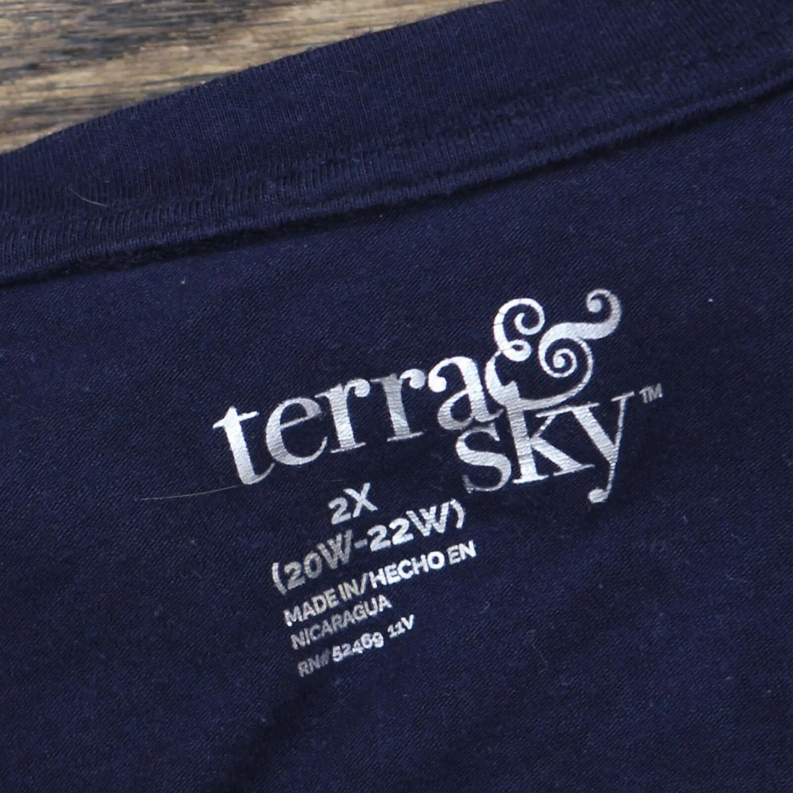 Terra & Sky Womens V-Neck Long Sleeve Knit Shirt Blouse Top Navy Blue 2X