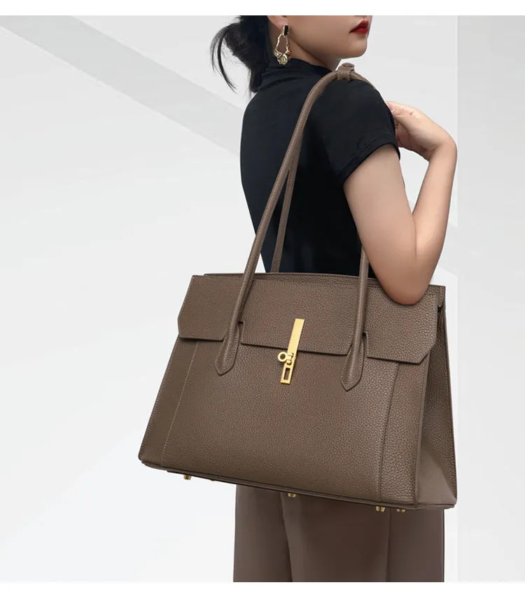 Timelessly Chic Tote